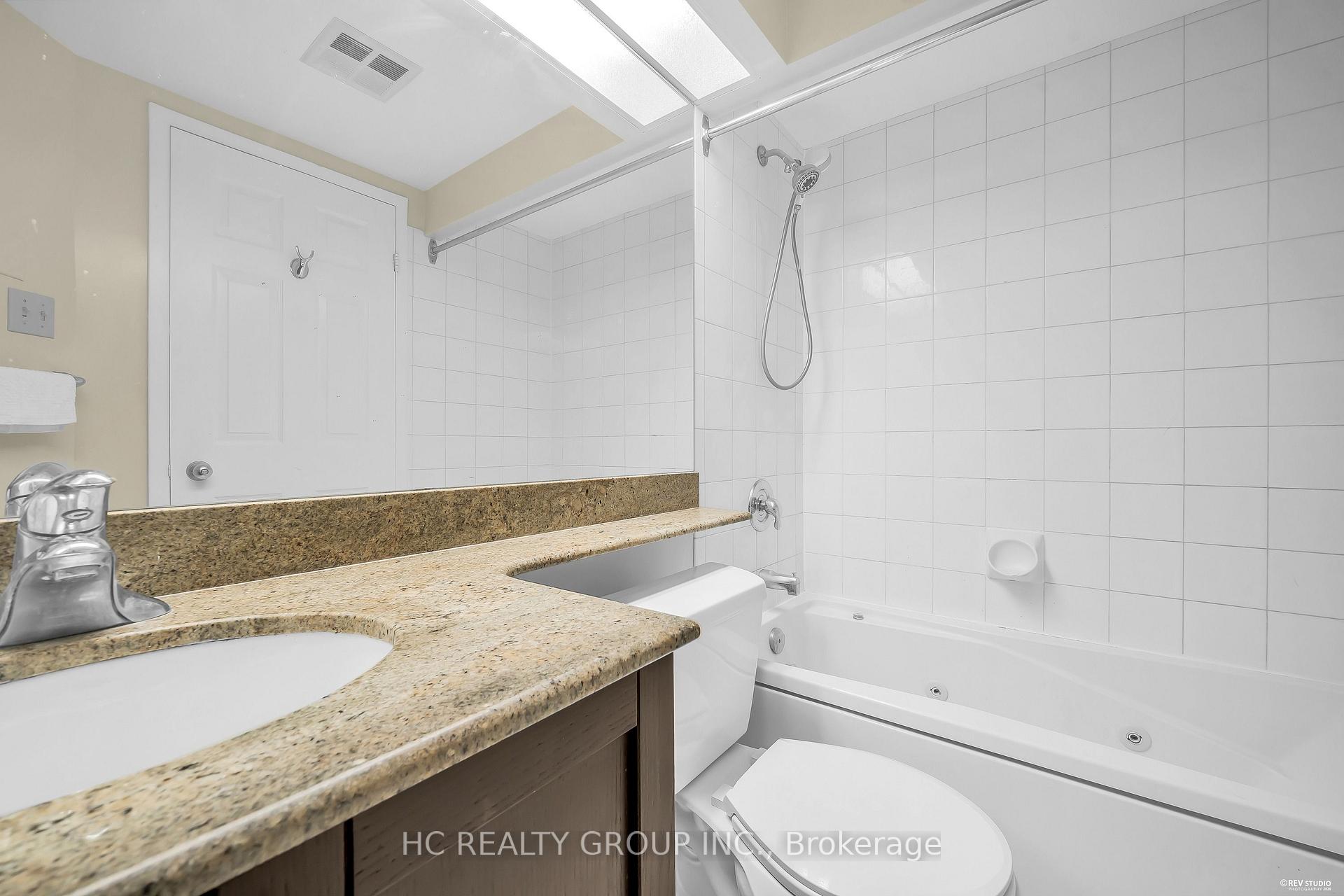 Photo 25 of Unit 3902, 99 Harbour Square, Toronto, Waterfront Communities — HOMEH
