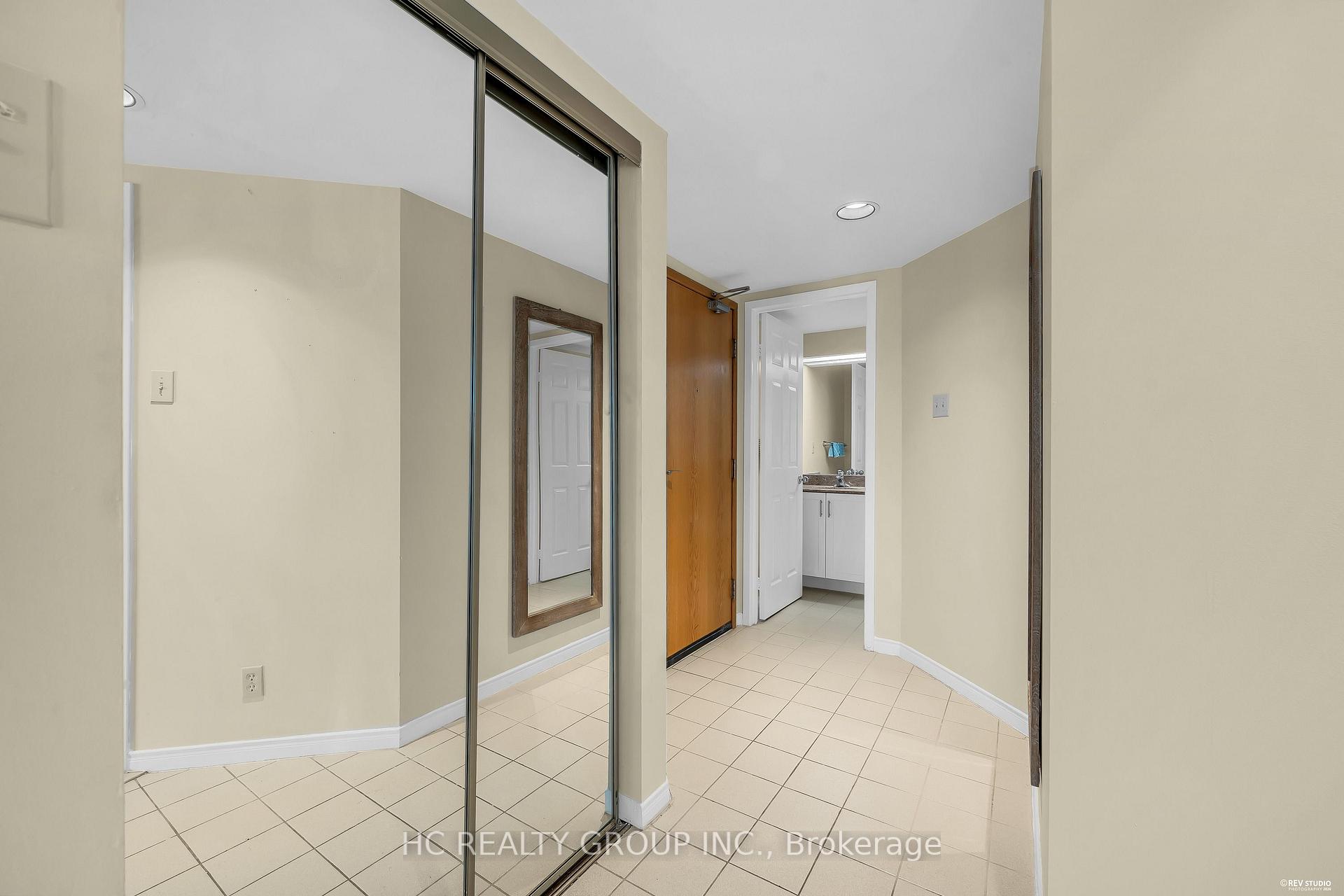 Photo 31 of Unit 3902, 99 Harbour Square, Toronto, Waterfront Communities — HOMEH