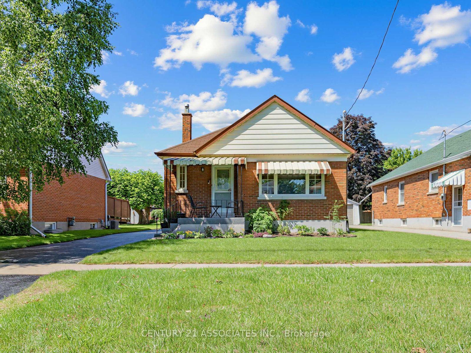 Photo 1 of 58 Central Park Boulevard S, Oshawa, Central — HOMEH