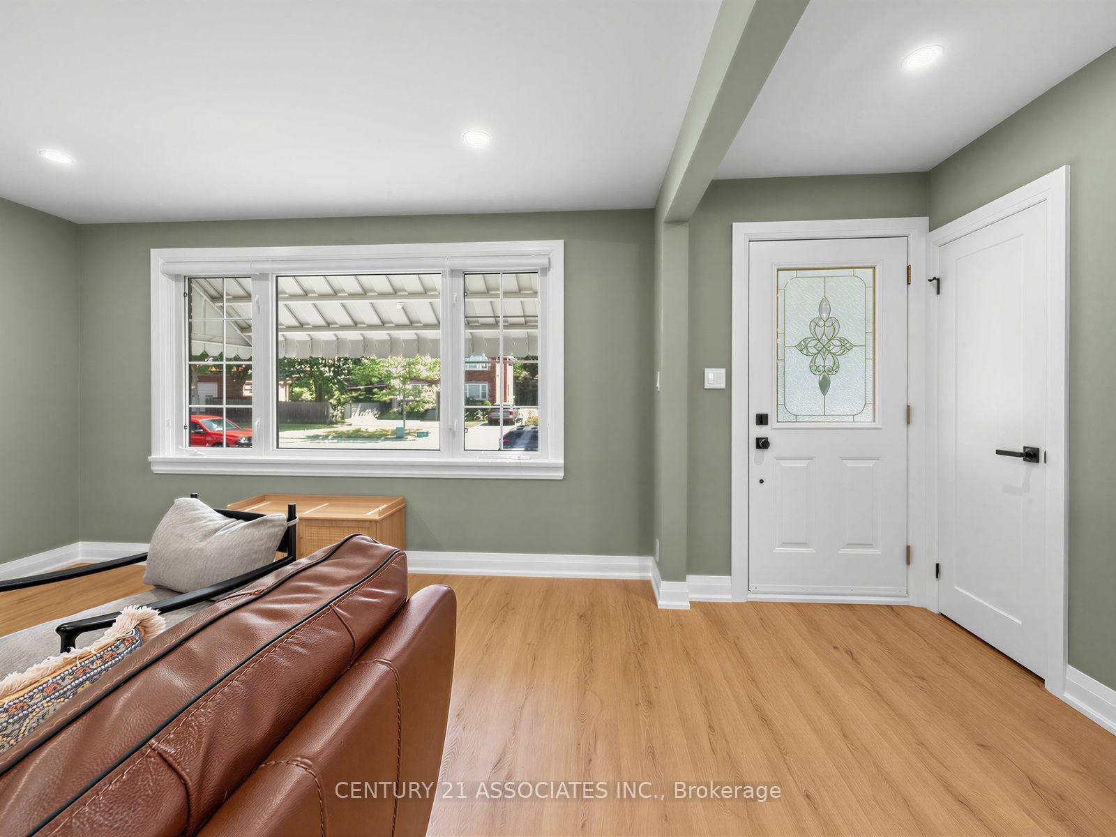 Photo 5 of 58 Central Park Boulevard S, Oshawa, Central — HOMEH