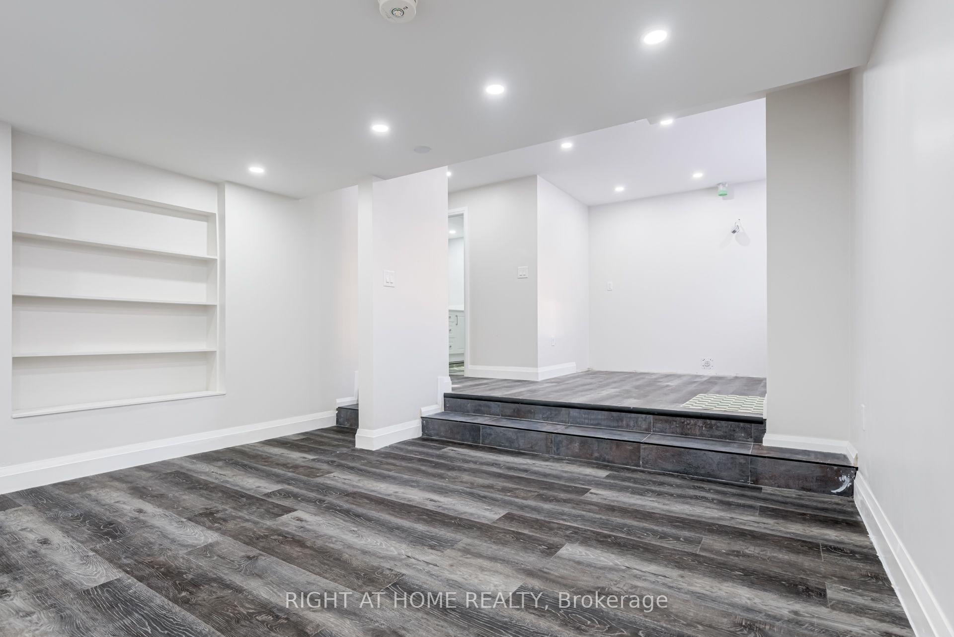 Photo 33 of 4 Leslie Street, Brampton, Northwood Park — HOMEH