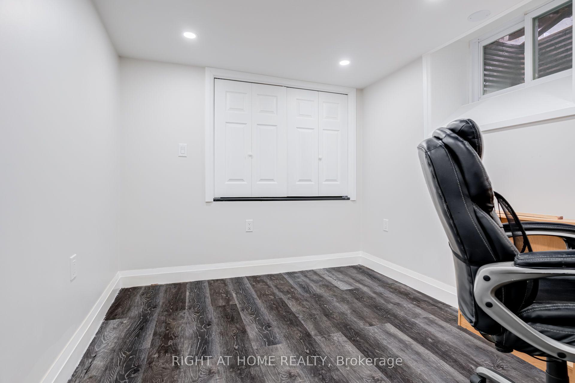 Photo 37 of 4 Leslie Street, Brampton, Northwood Park — HOMEH