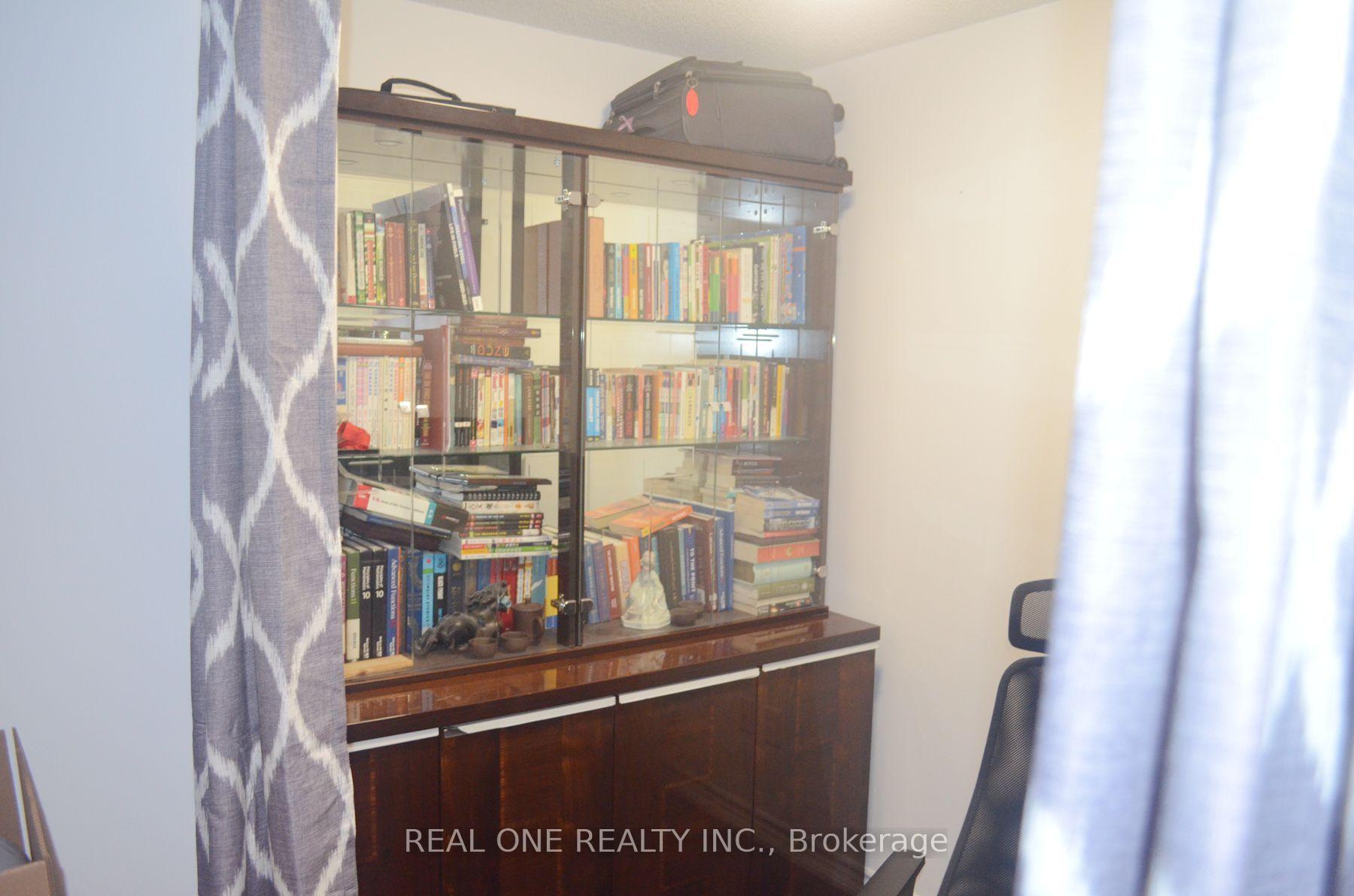 Photo 14 of Unit 2002, 386 Yonge Street, Toronto, Bay Street Corridor — HOMEH