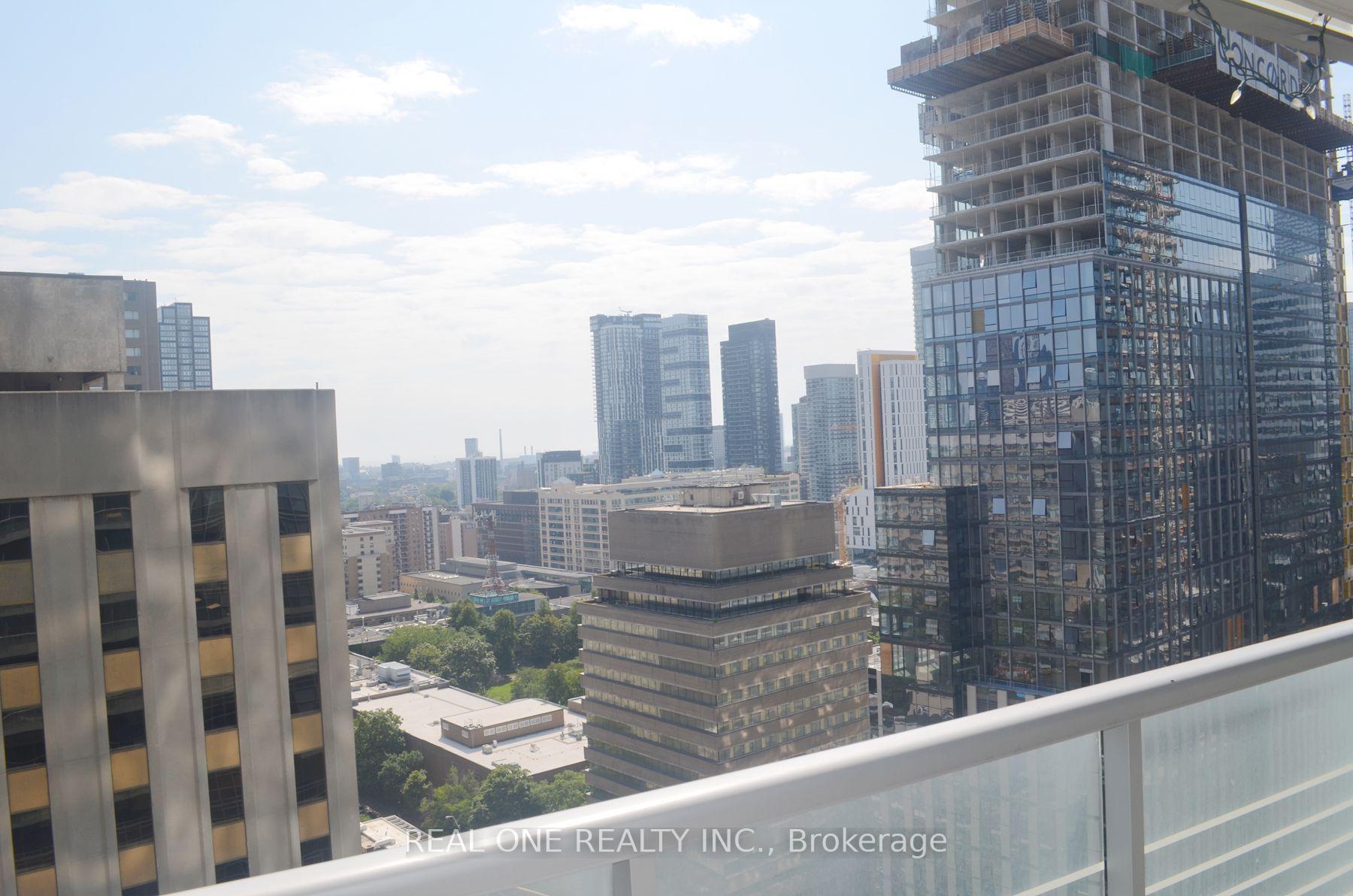 Photo 15 of Unit 2002, 386 Yonge Street, Toronto, Bay Street Corridor — HOMEH