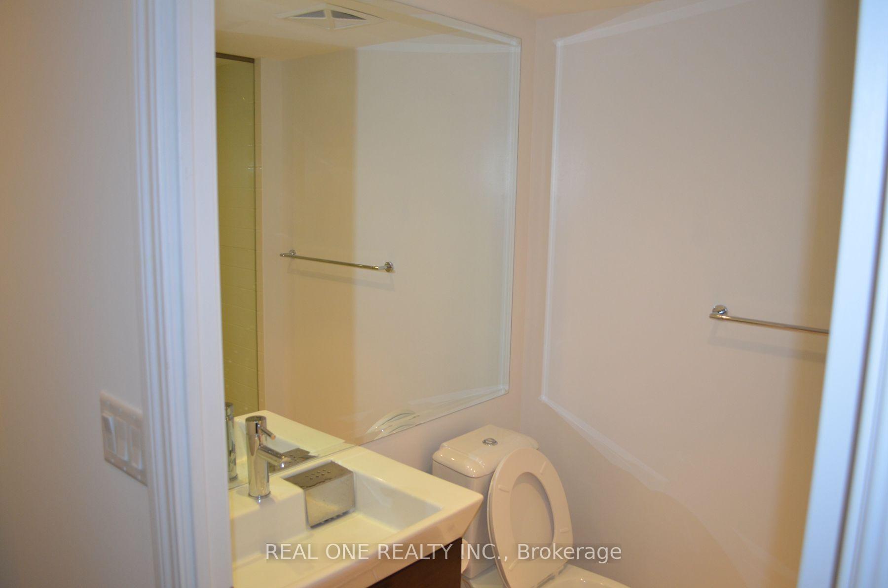 Photo 21 of Unit 2002, 386 Yonge Street, Toronto, Bay Street Corridor — HOMEH