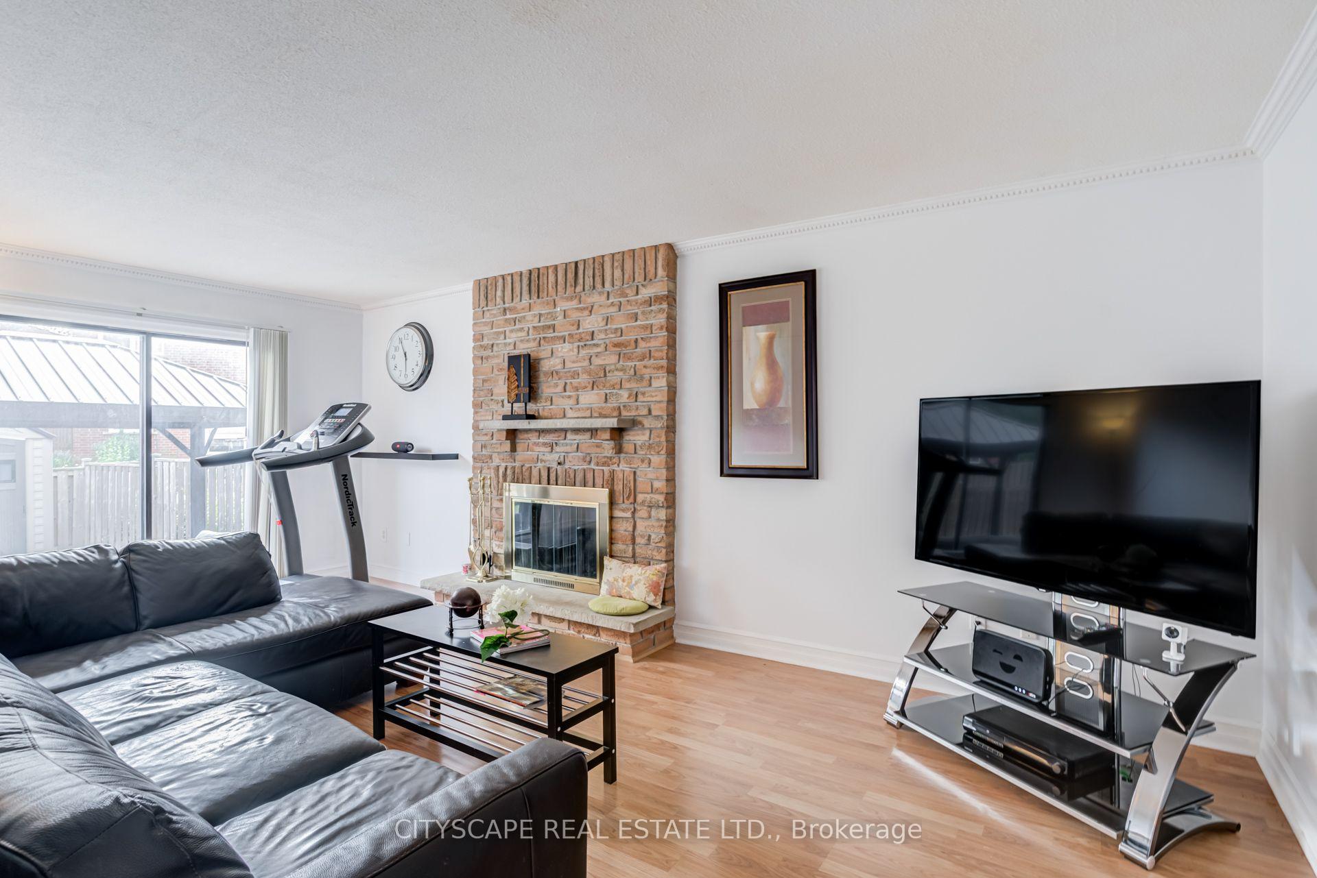 Photo 17 of 34 Highgate Drive, Markham, Milliken Mills West — HOMEH