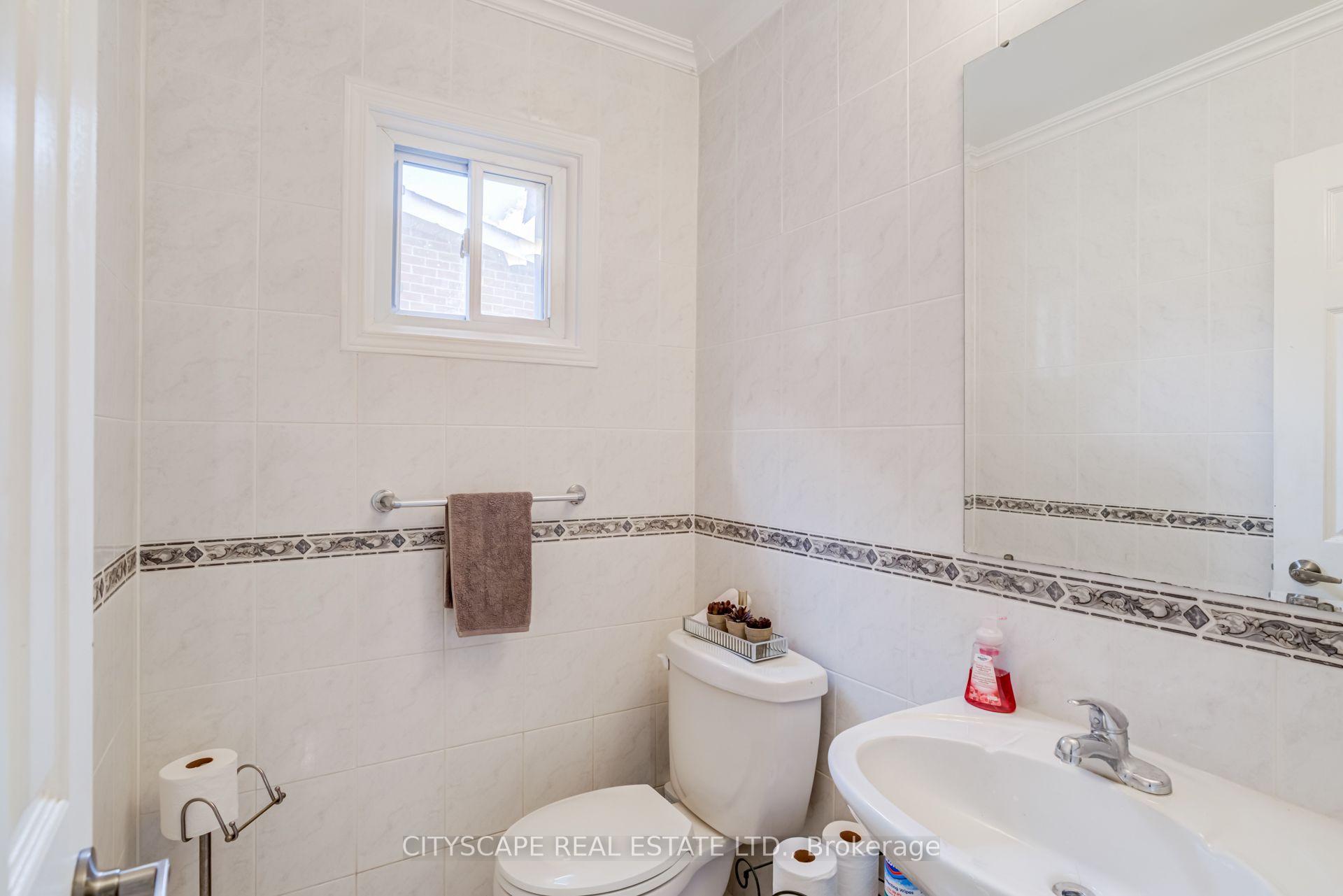 Photo 22 of 34 Highgate Drive, Markham, Milliken Mills West — HOMEH