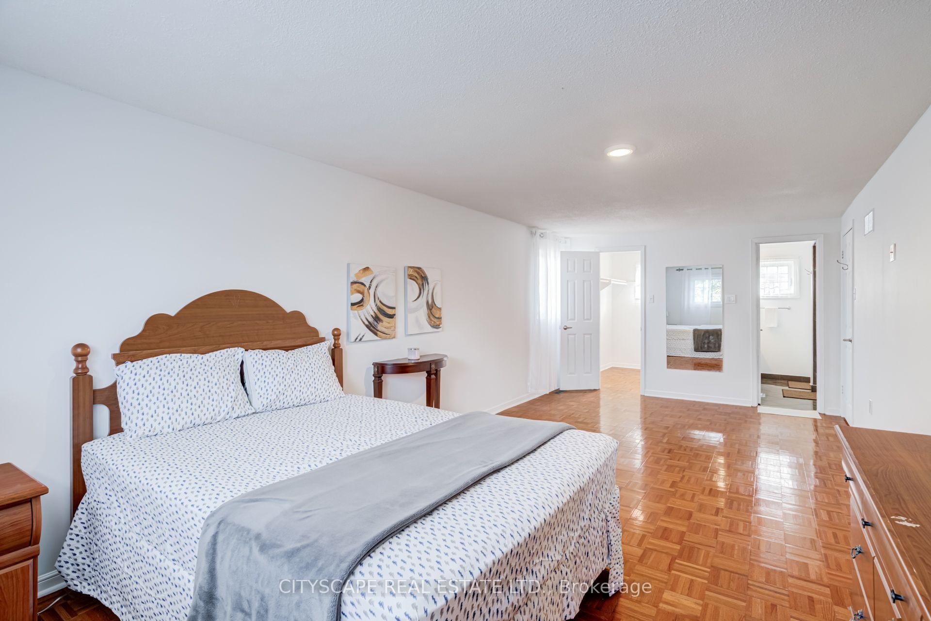 Photo 24 of 34 Highgate Drive, Markham, Milliken Mills West — HOMEH