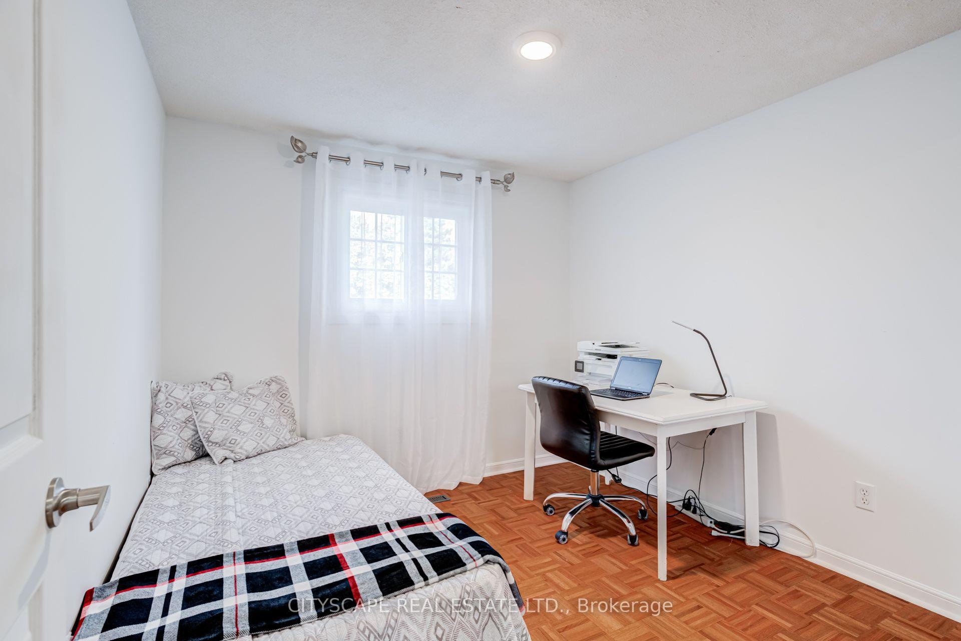 Photo 30 of 34 Highgate Drive, Markham, Milliken Mills West — HOMEH