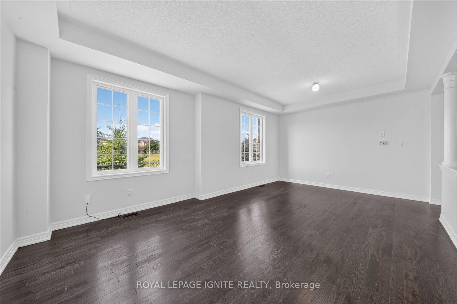 Photo 6 of 188 Douglas Kemp Crescent, Clarington, Bowmanville — HOMEH