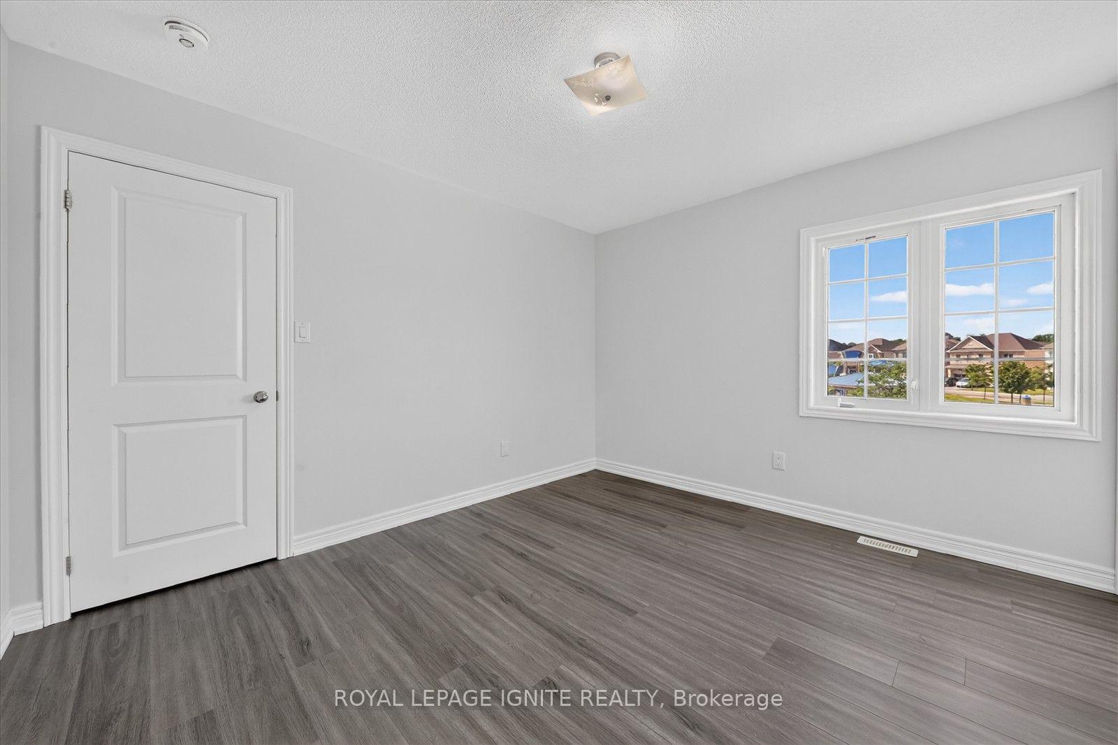 Photo 26 of 188 Douglas Kemp Crescent, Clarington, Bowmanville — HOMEH