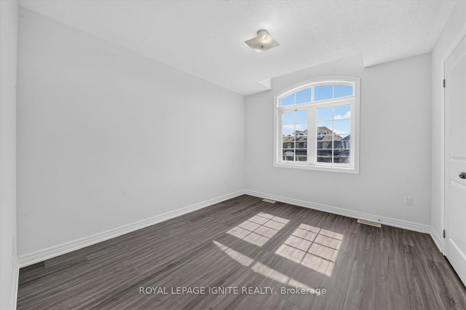 Photo 29 of 188 Douglas Kemp Crescent, Clarington, Bowmanville — HOMEH