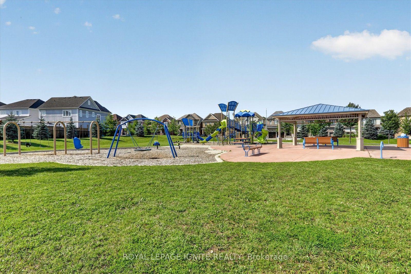 Photo 36 of 188 Douglas Kemp Crescent, Clarington, Bowmanville — HOMEH