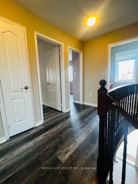 Photo 4 of 1512 Pennel Drive, Oshawa, Taunton — HOMEH