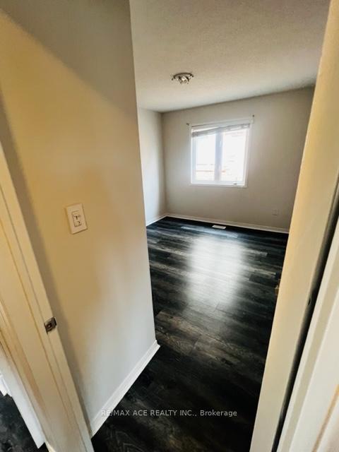Photo 7 of 1512 Pennel Drive, Oshawa, Taunton — HOMEH