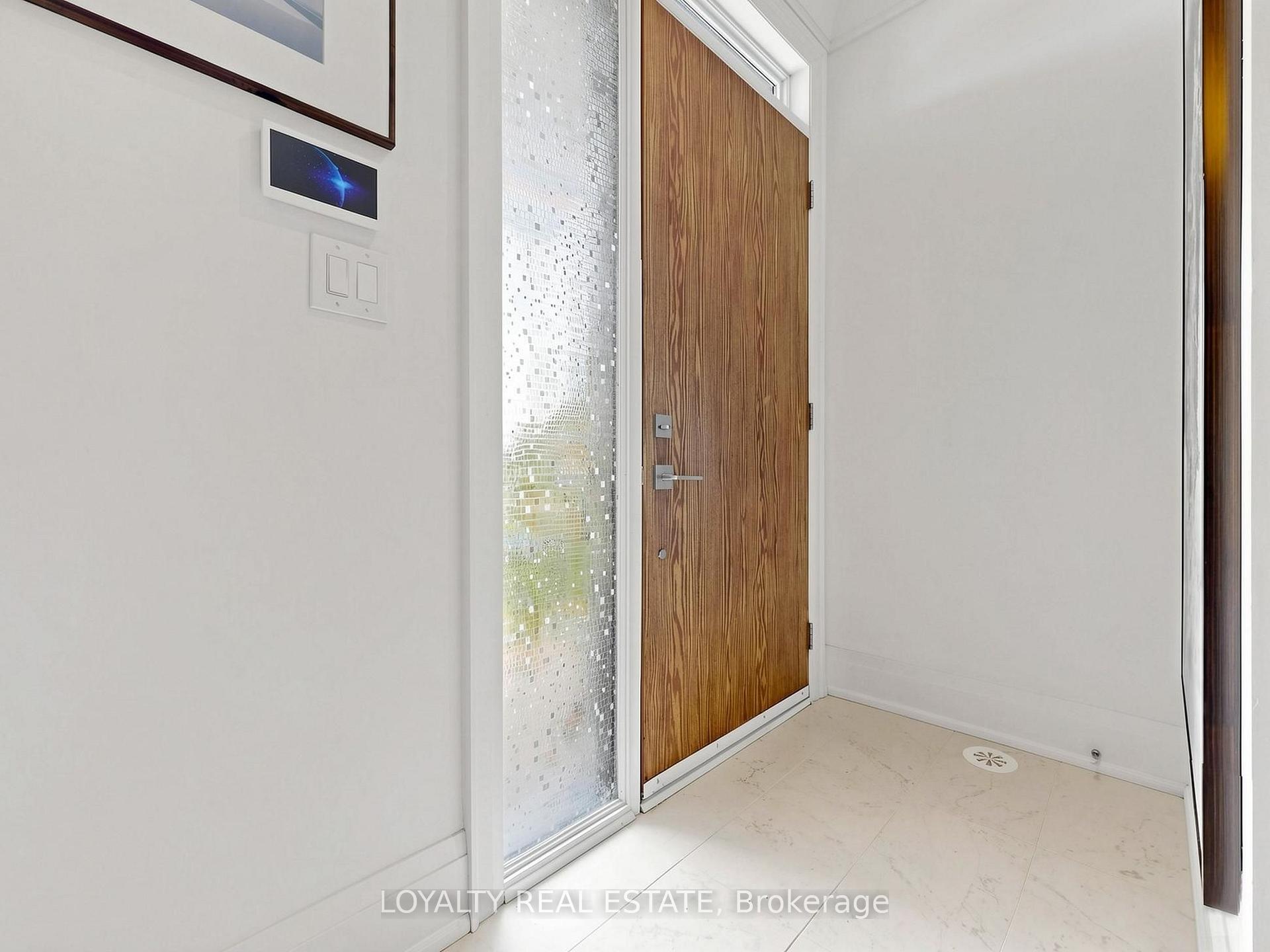 Photo 8 of 52 South Park Road, Markham, Commerce Valley — HOMEH