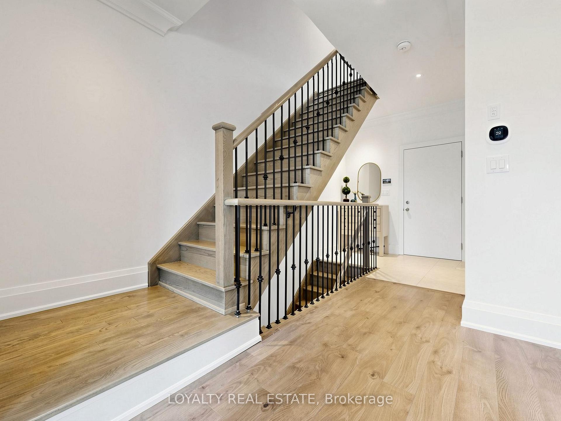 Photo 9 of 52 South Park Road, Markham, Commerce Valley — HOMEH