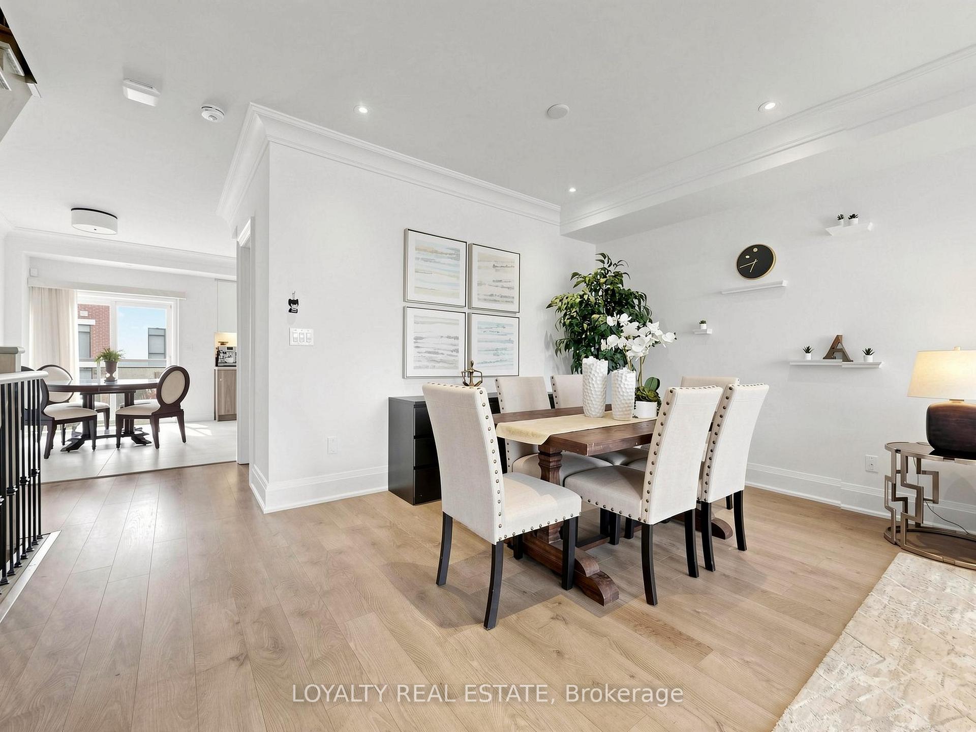 Photo 19 of 52 South Park Road, Markham, Commerce Valley — HOMEH