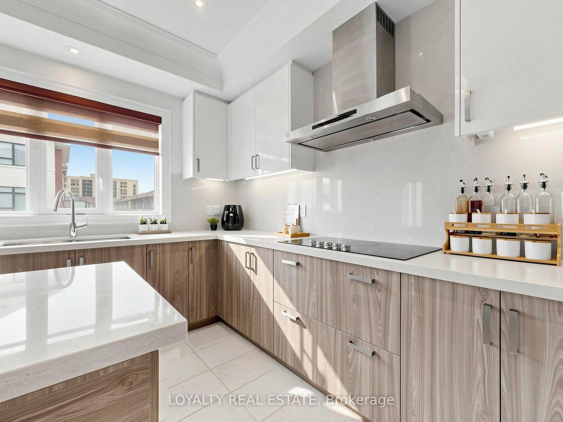 Photo 24 of 52 South Park Road, Markham, Commerce Valley — HOMEH