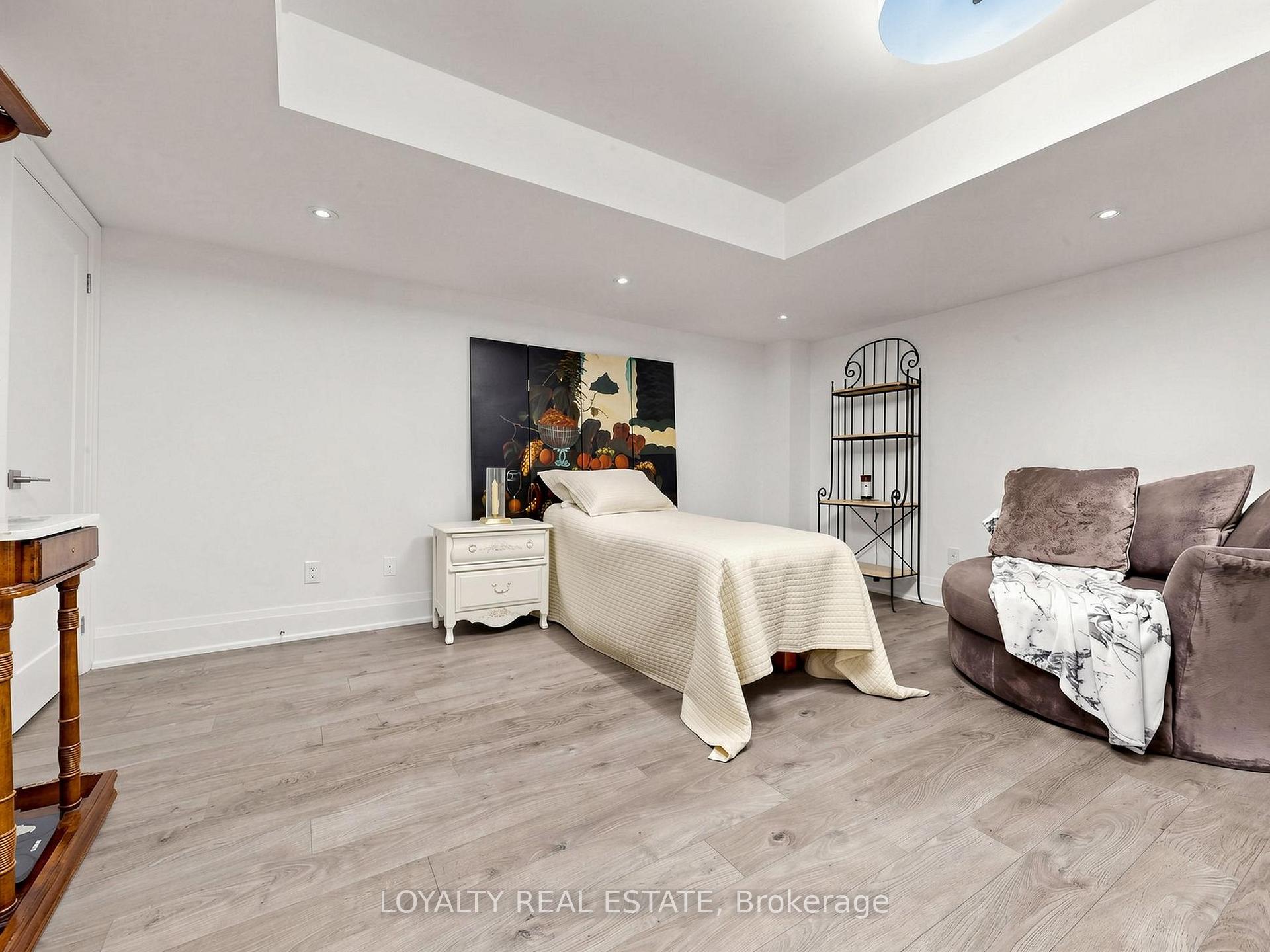 Photo 38 of 52 South Park Road, Markham, Commerce Valley — HOMEH