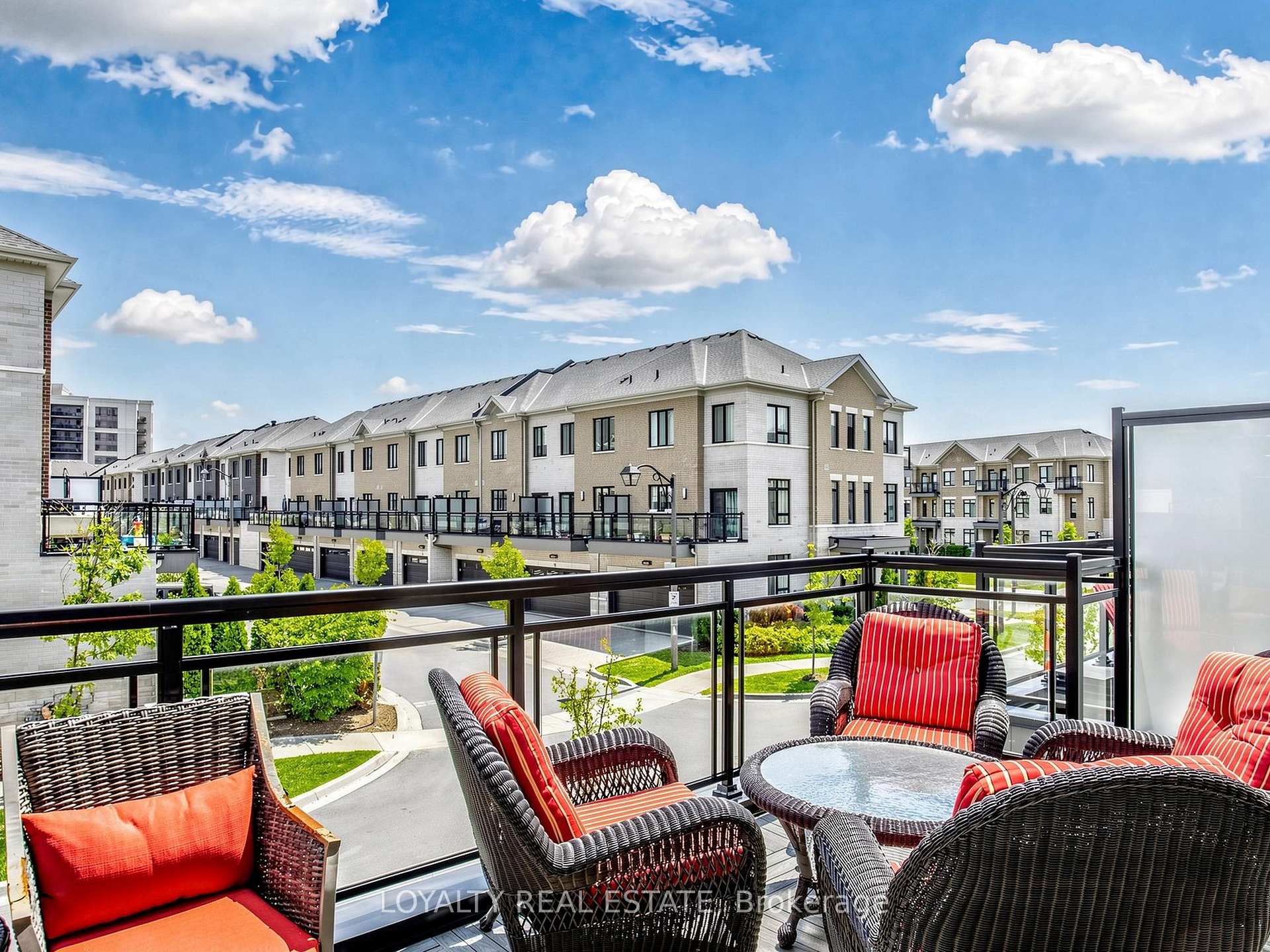 Photo 43 of 52 South Park Road, Markham, Commerce Valley — HOMEH
