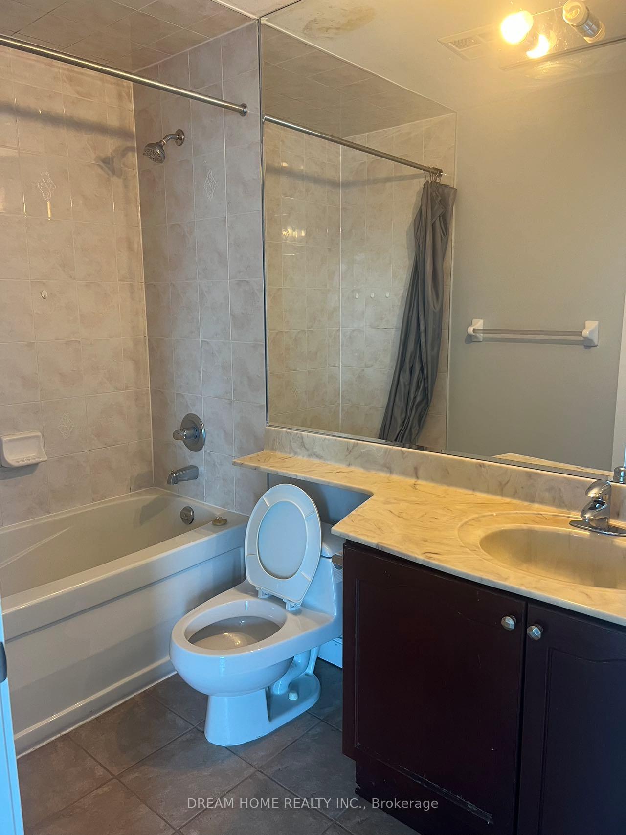 Photo 7 of Unit 1008, 70 Absolute Avenue, Mississauga, City Centre — HOMEH