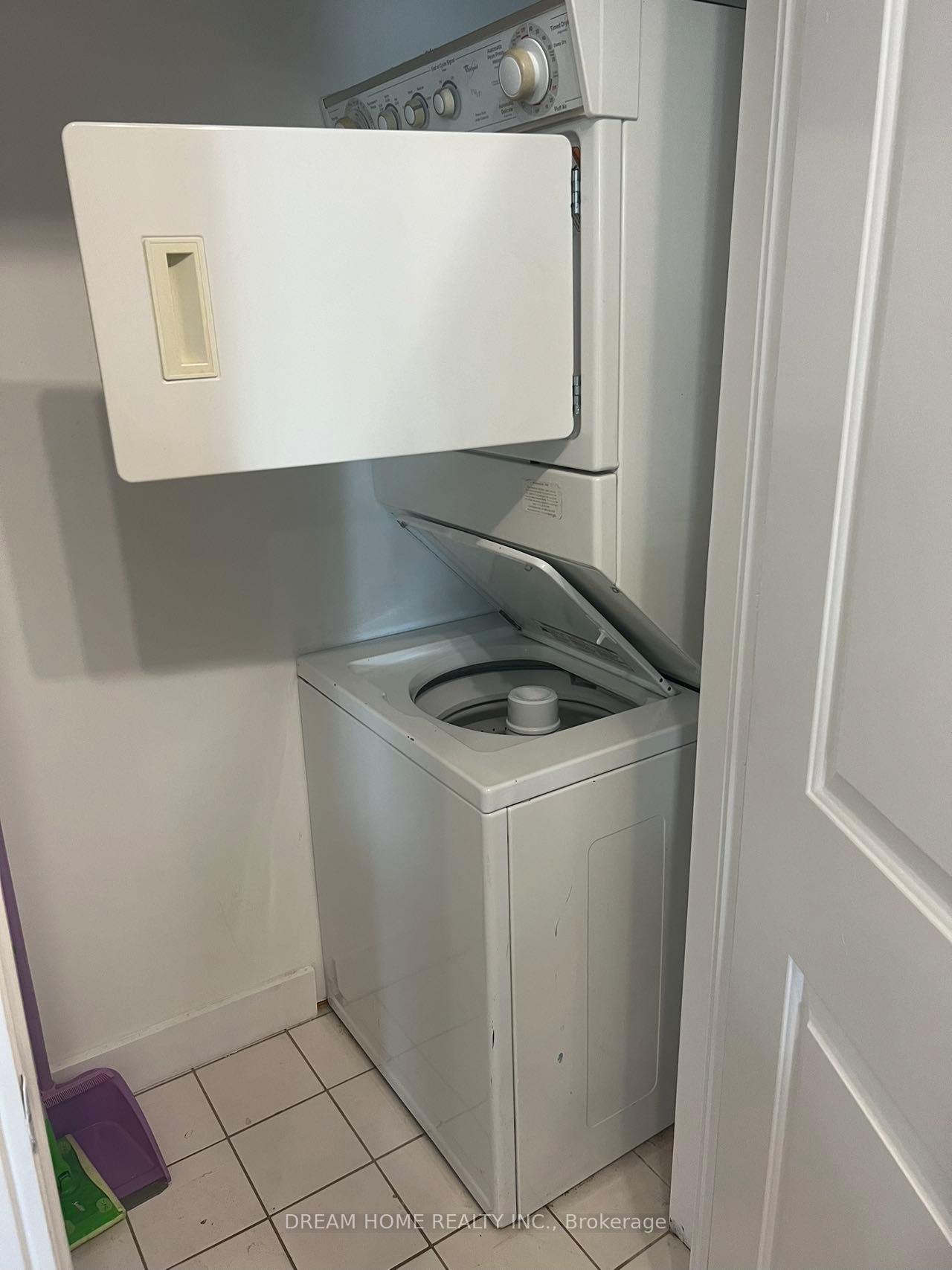 Photo 17 of Unit 1008, 70 Absolute Avenue, Mississauga, City Centre — HOMEH