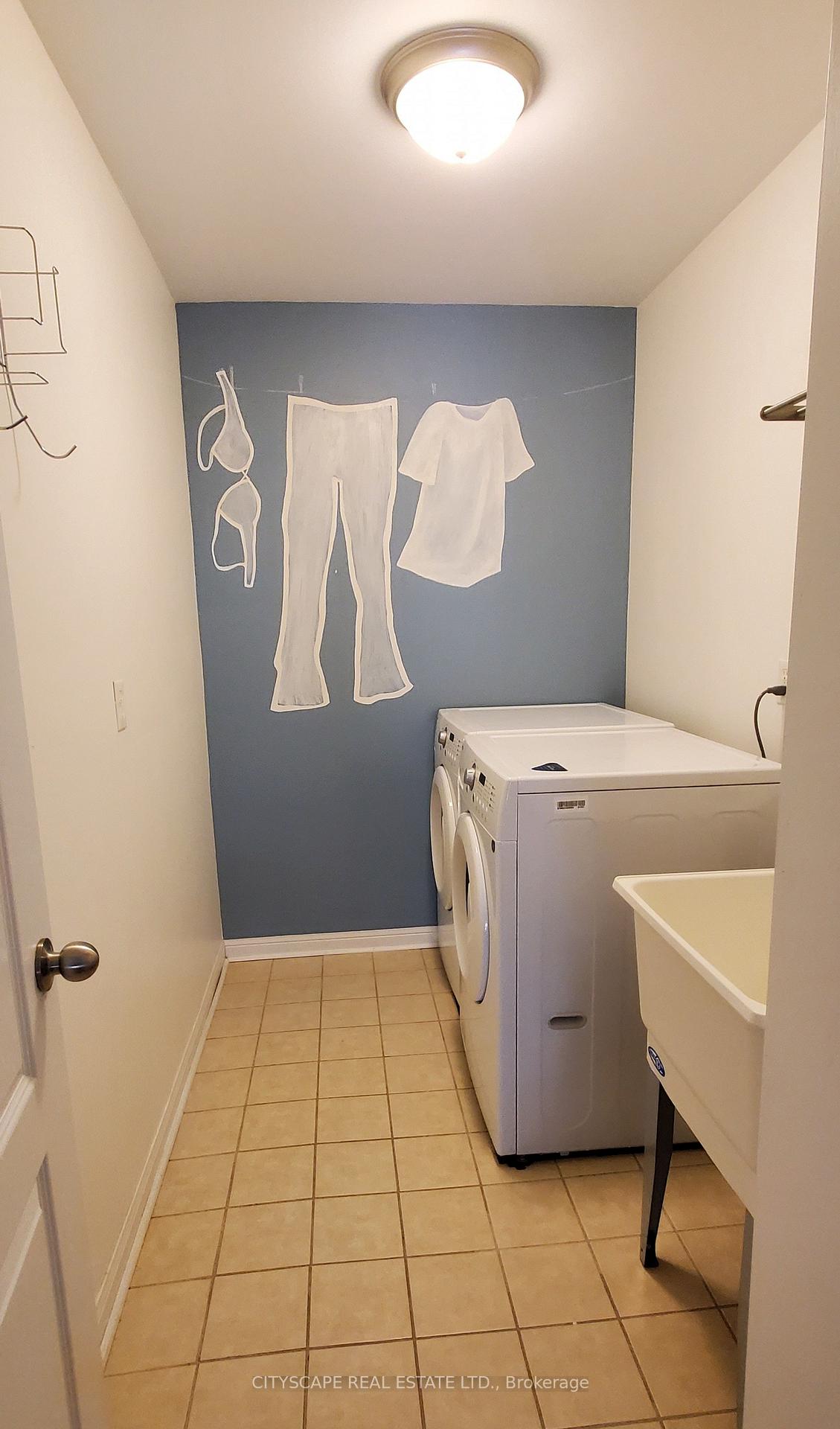 Photo 13 of 369 Kwapis Boulevard, Newmarket, Woodland Hill — HOMEH