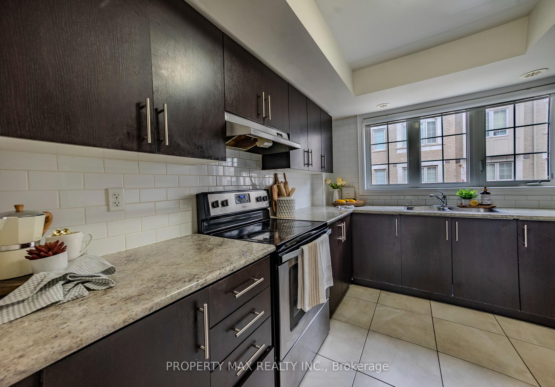 Photo 4 of 2589 Bromus Path, Oshawa, Windfields — HOMEH