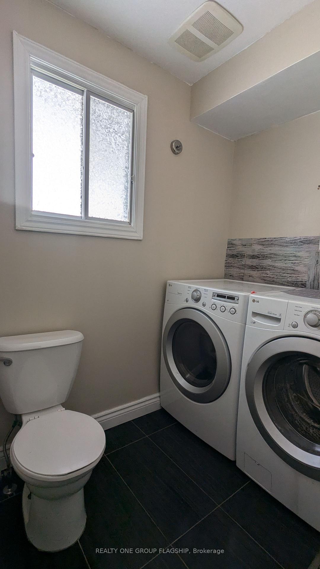 Photo 10 of Unit Upper, 7 Greening Avenue, Hamilton, Stoney Creek — HOMEH