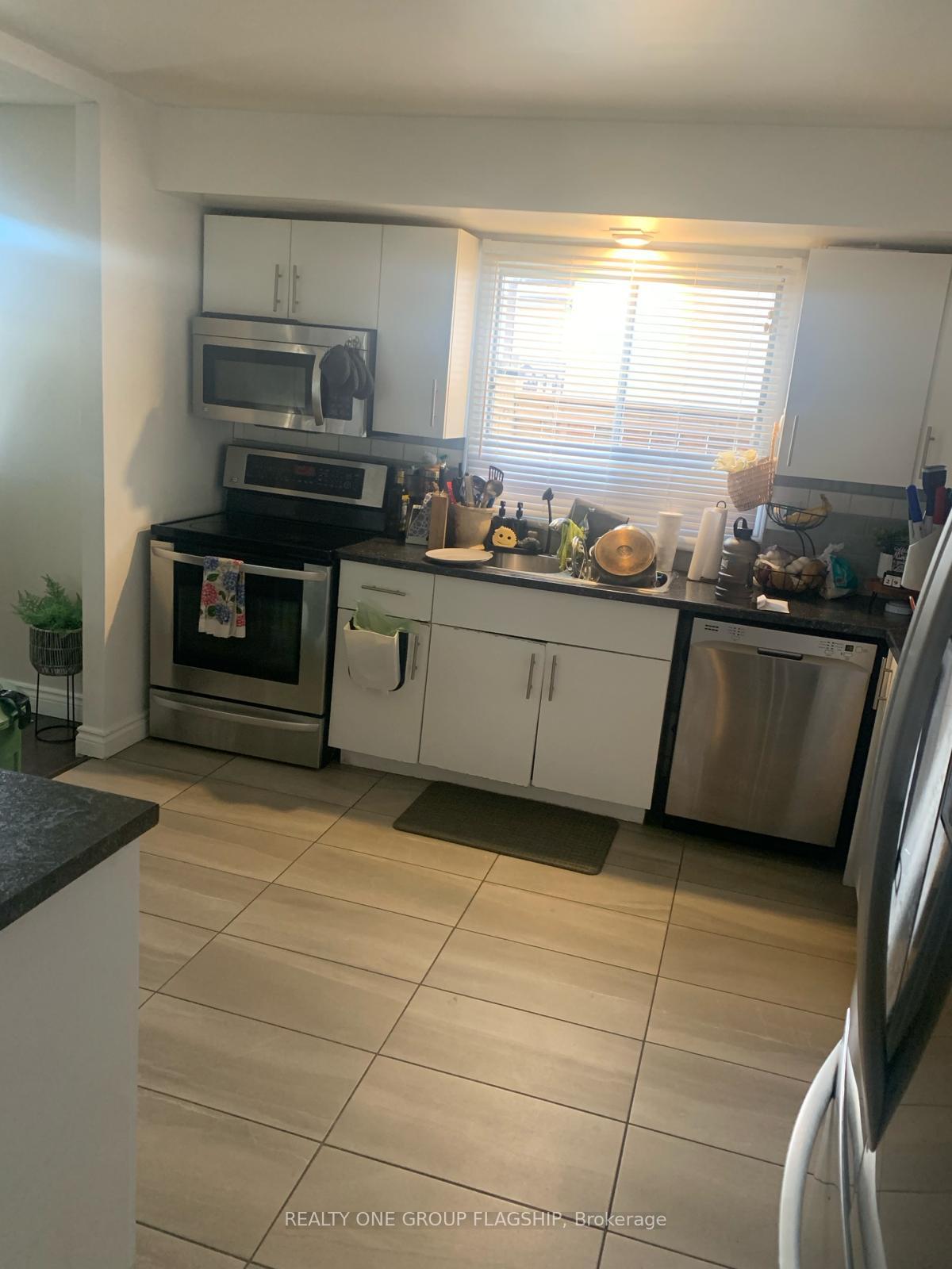 Photo 18 of Unit Upper, 7 Greening Avenue, Hamilton, Stoney Creek — HOMEH