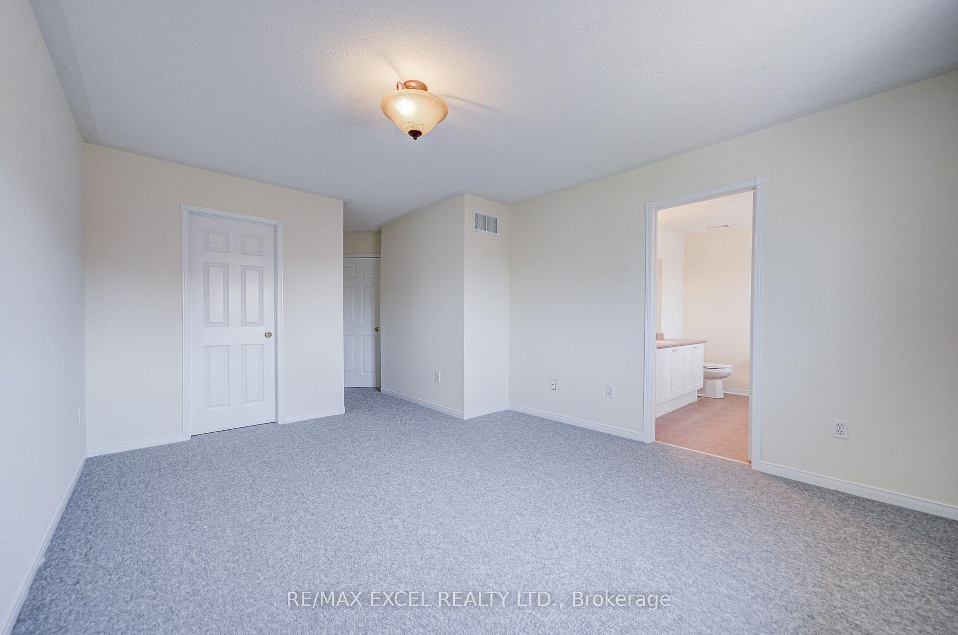 Photo 28 of 43 Beaumaris Crescent, Whitby, Brooklin — HOMEH