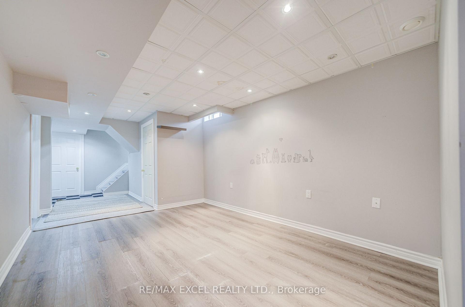 Photo 42 of 43 Beaumaris Crescent, Whitby, Brooklin — HOMEH