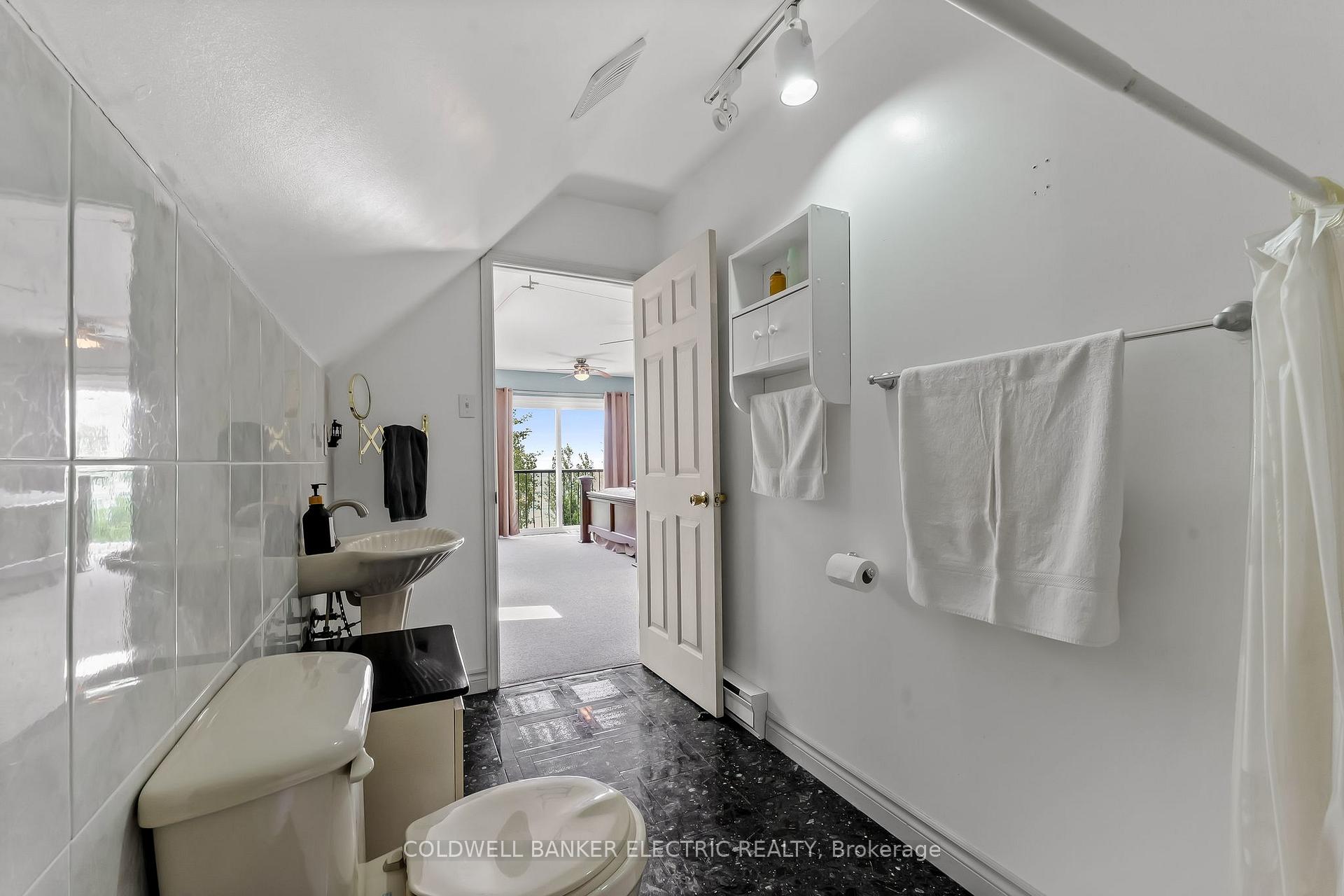 Photo 33 of 1481 Beaver Road, Georgina Islands, Georgina Island — HOMEH