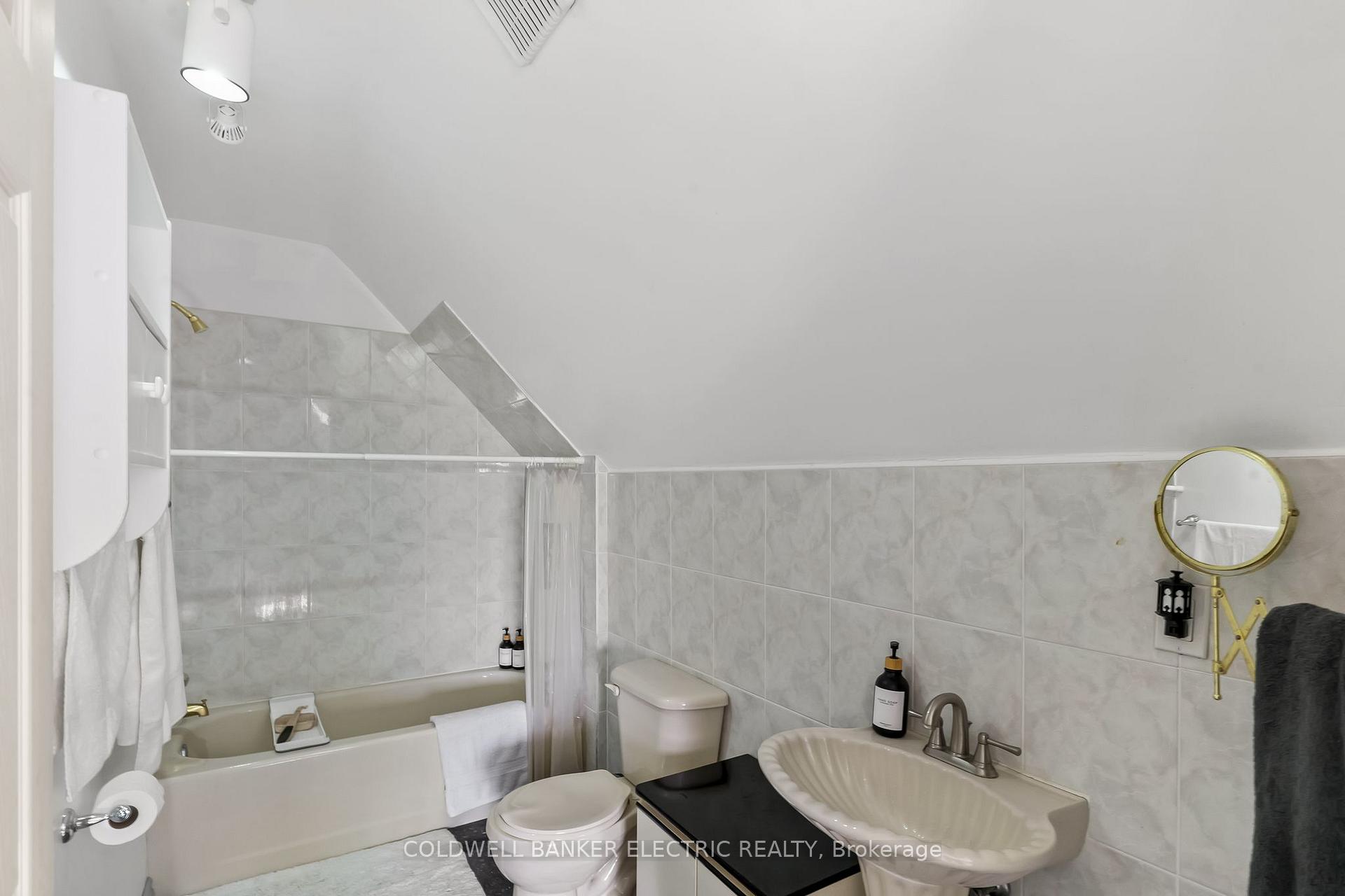 Photo 34 of 1481 Beaver Road, Georgina Islands, Georgina Island — HOMEH