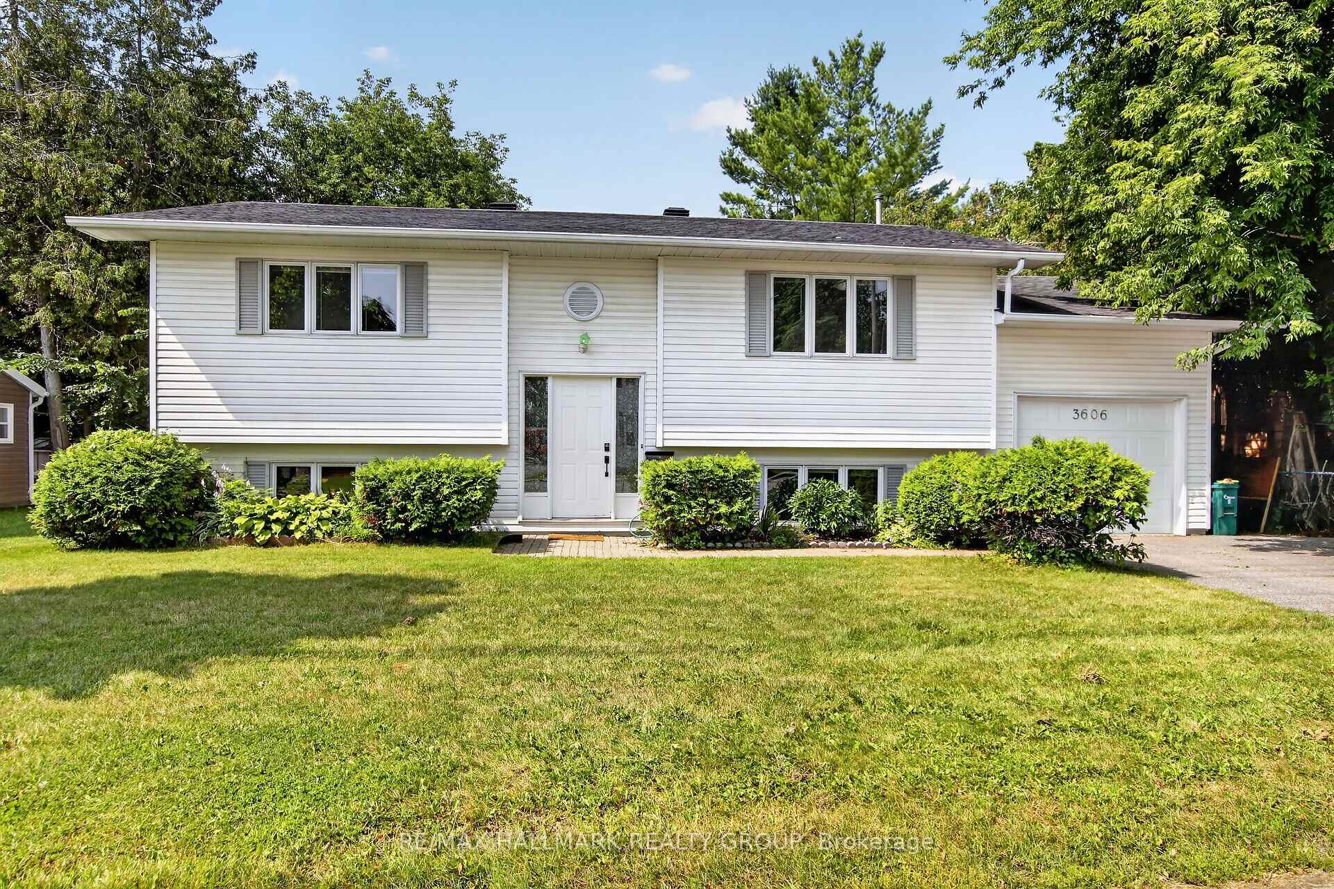 Photo 1 of 3606 Mcbean Street, Ottawa, Richmond — HOMEH