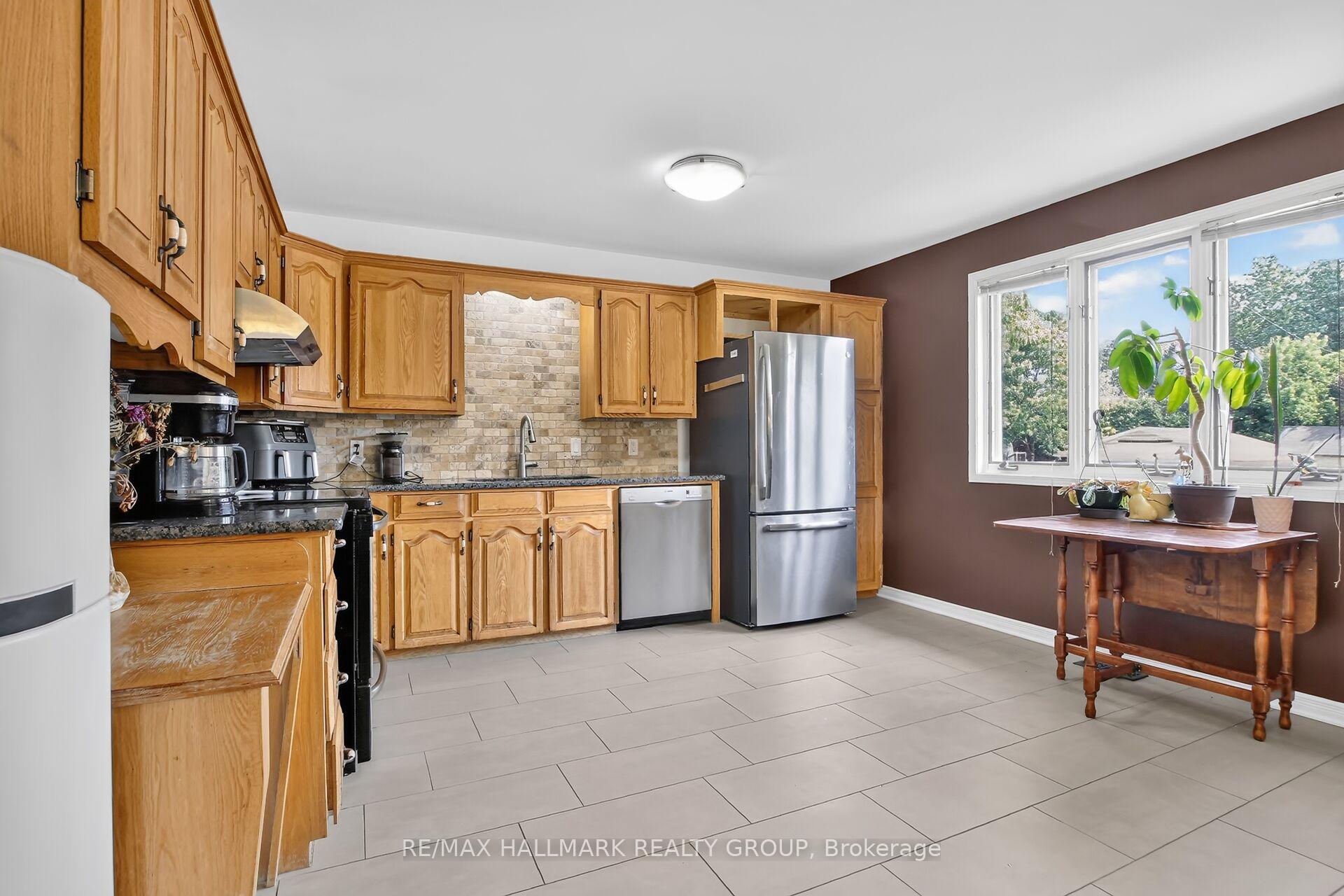 Photo 6 of 3606 Mcbean Street, Ottawa, Richmond — HOMEH