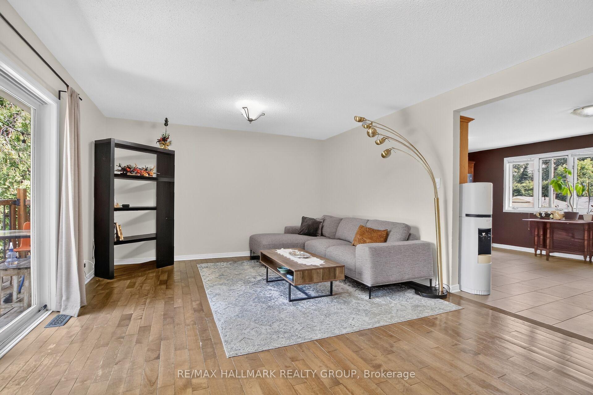 Photo 9 of 3606 Mcbean Street, Ottawa, Richmond — HOMEH
