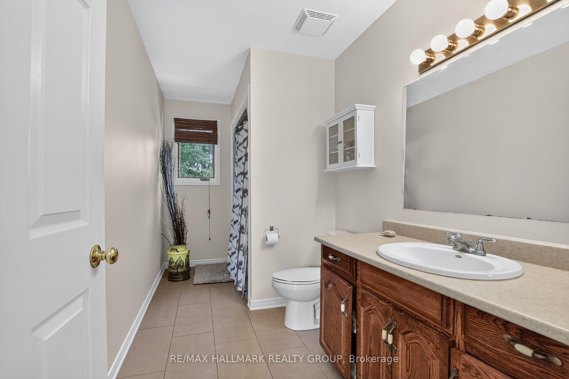 Photo 17 of 3606 Mcbean Street, Ottawa, Richmond — HOMEH