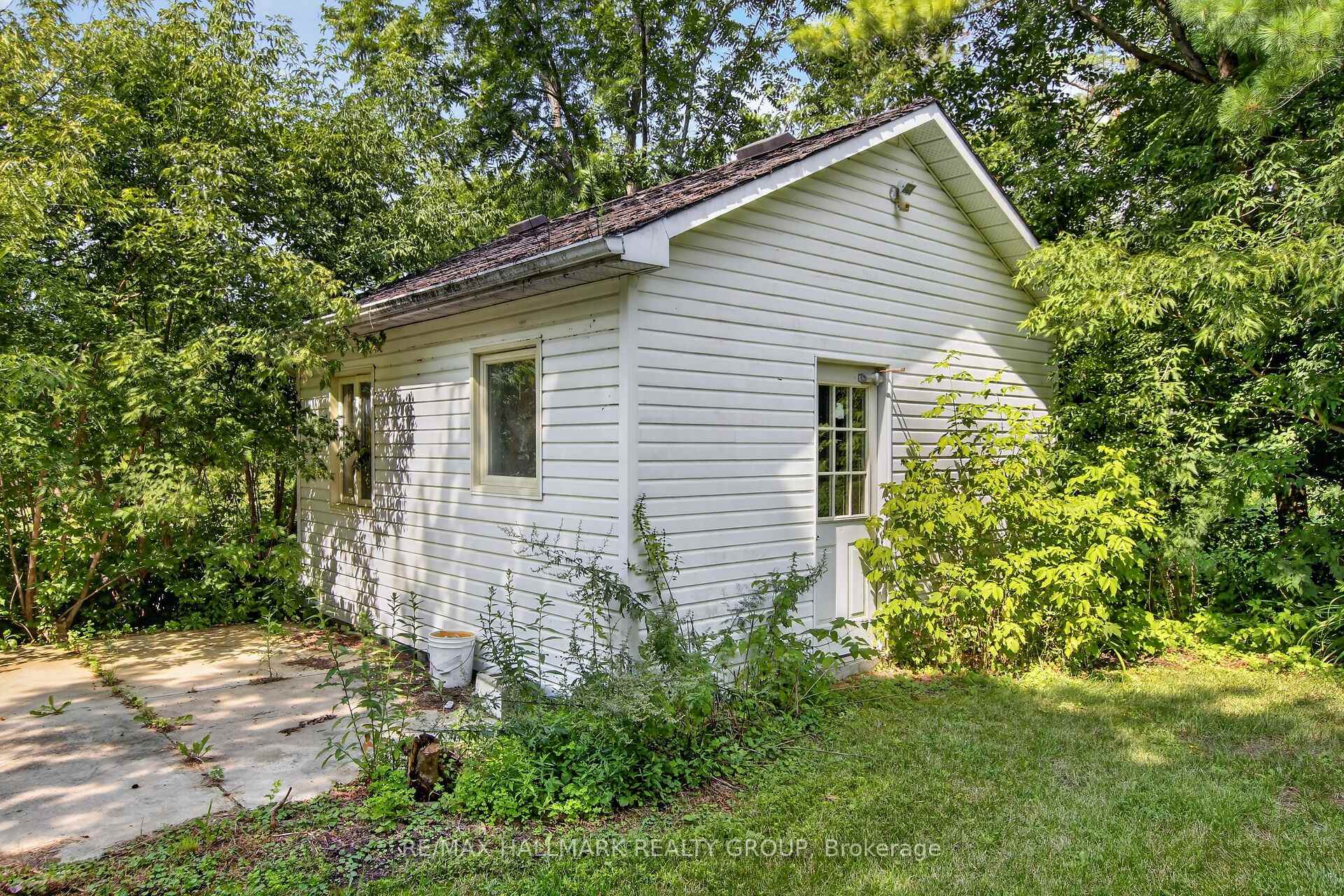 Photo 36 of 3606 Mcbean Street, Ottawa, Richmond — HOMEH