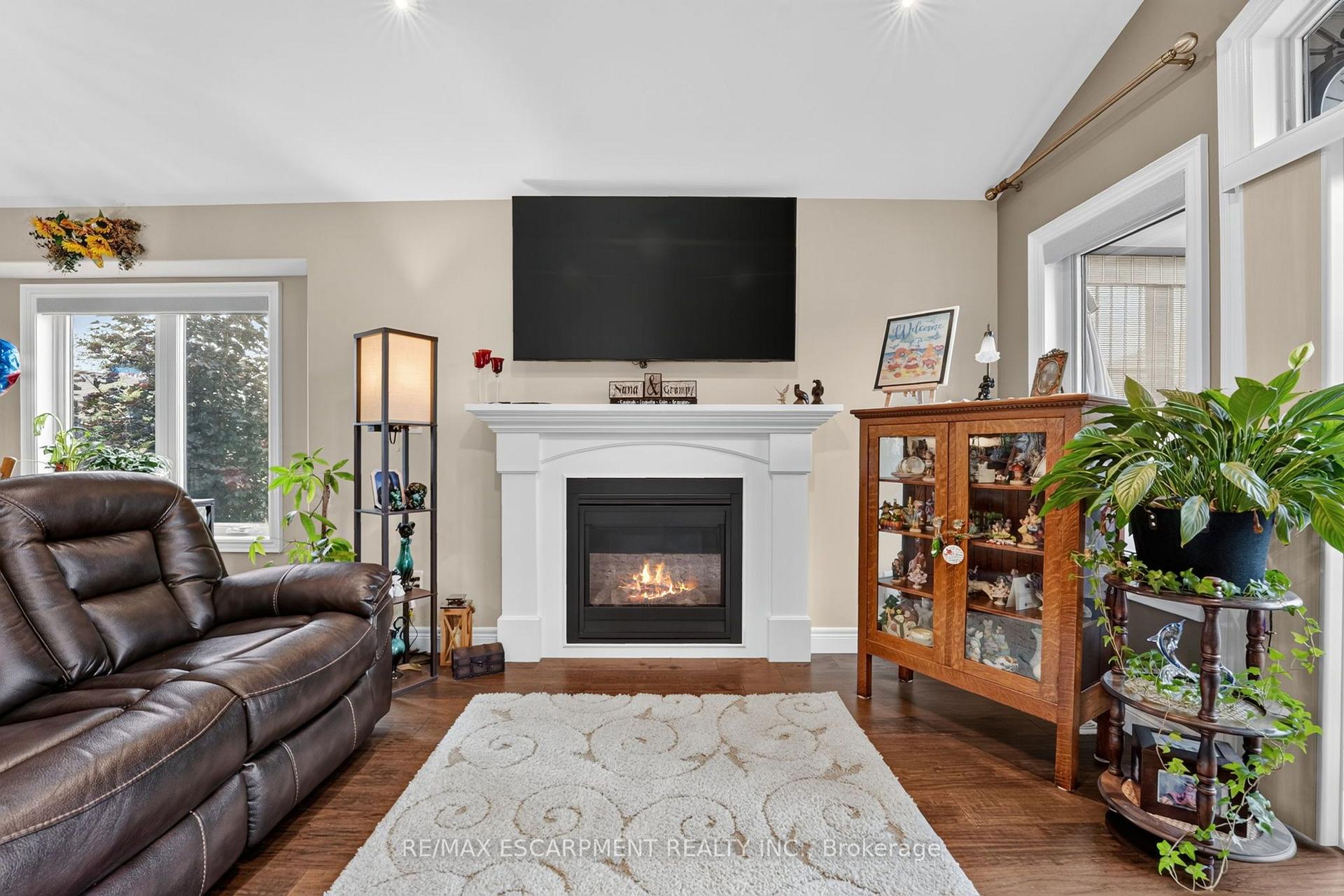 Photo 14 of 25 Richard Crescent, West Lincoln, Smithville — HOMEH