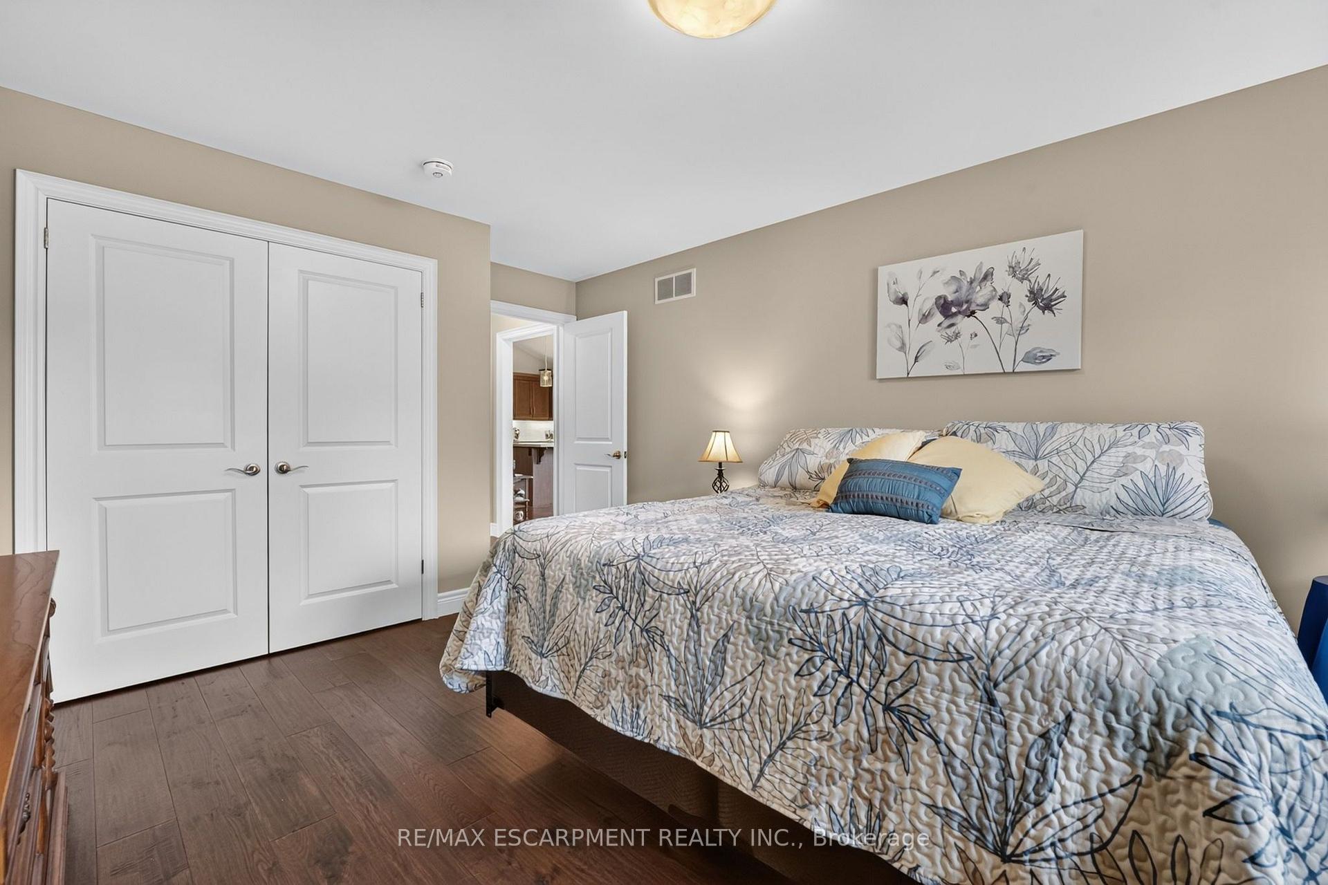 Photo 16 of 25 Richard Crescent, West Lincoln, Smithville — HOMEH