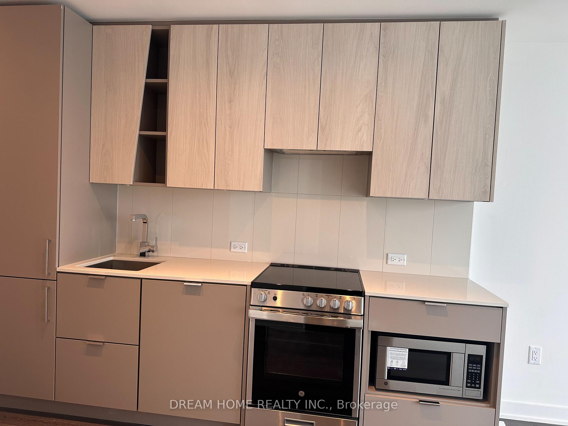 Photo 4 of Unit 3302, 3883 Quartz Road, Mississauga, City Centre — HOMEH