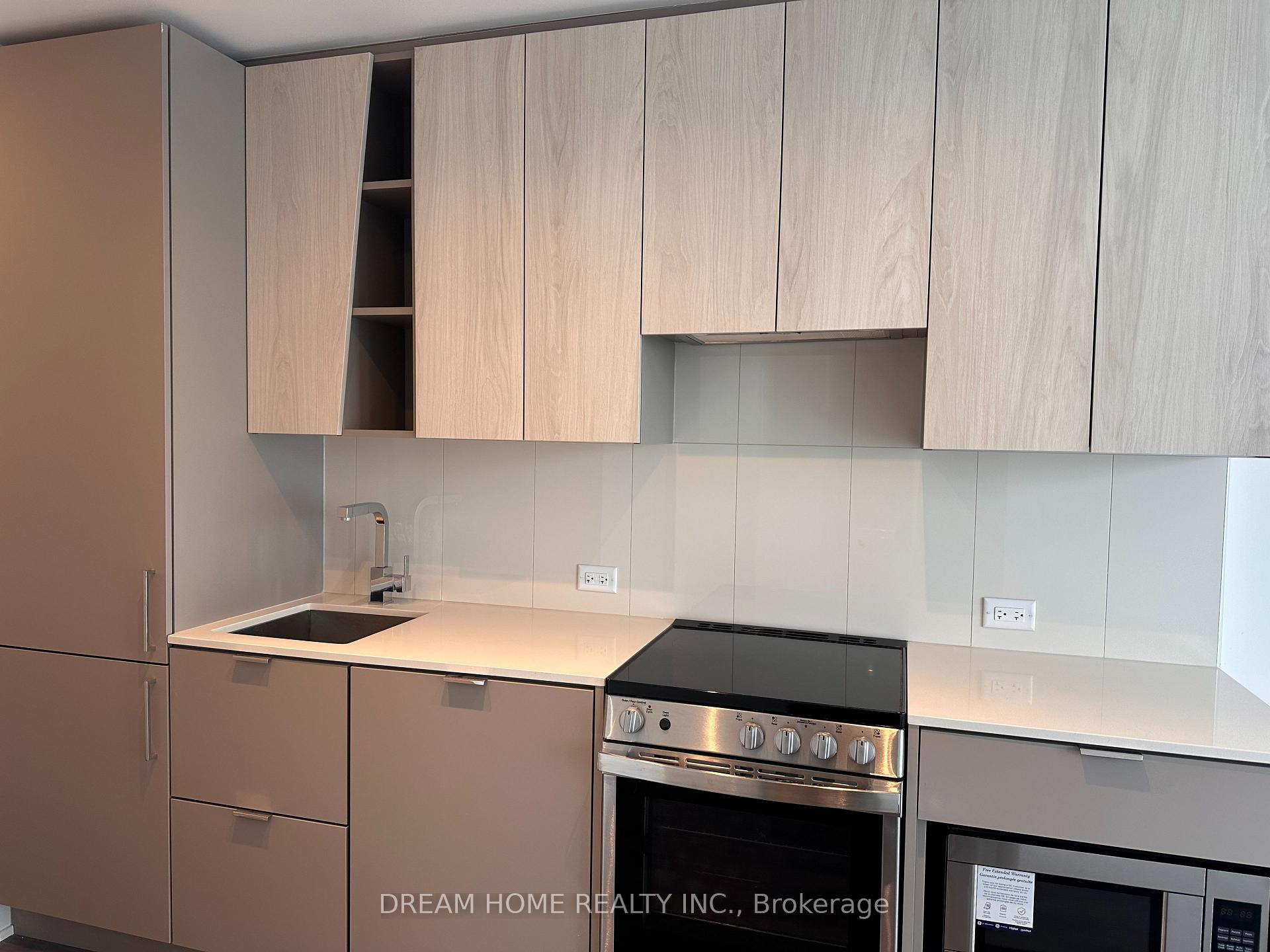Photo 5 of Unit 3302, 3883 Quartz Road, Mississauga, City Centre — HOMEH