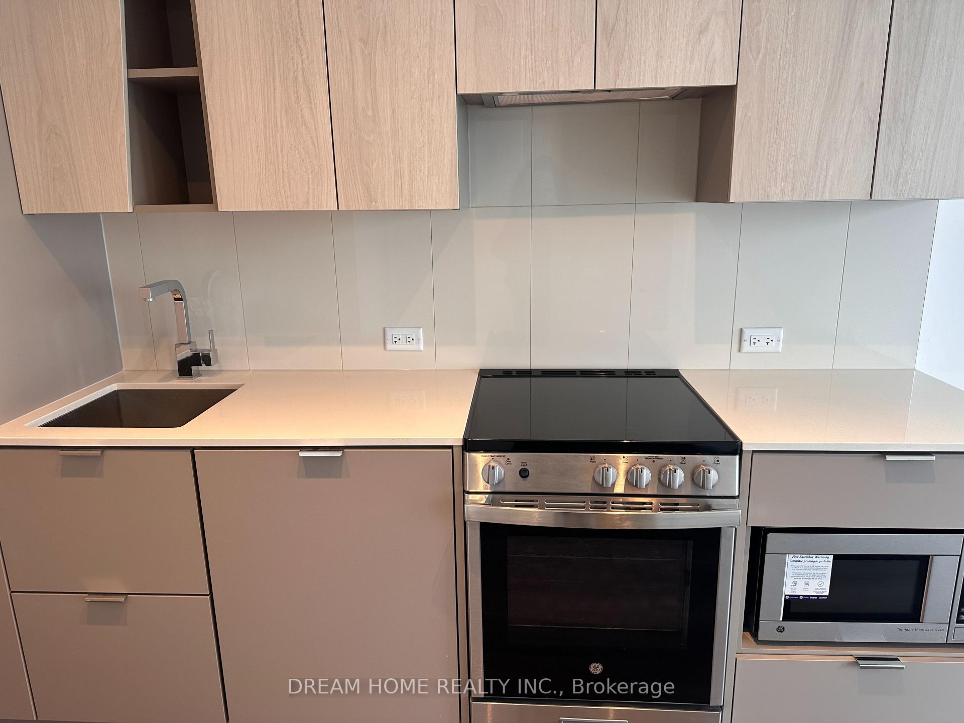 Photo 6 of Unit 3302, 3883 Quartz Road, Mississauga, City Centre — HOMEH
