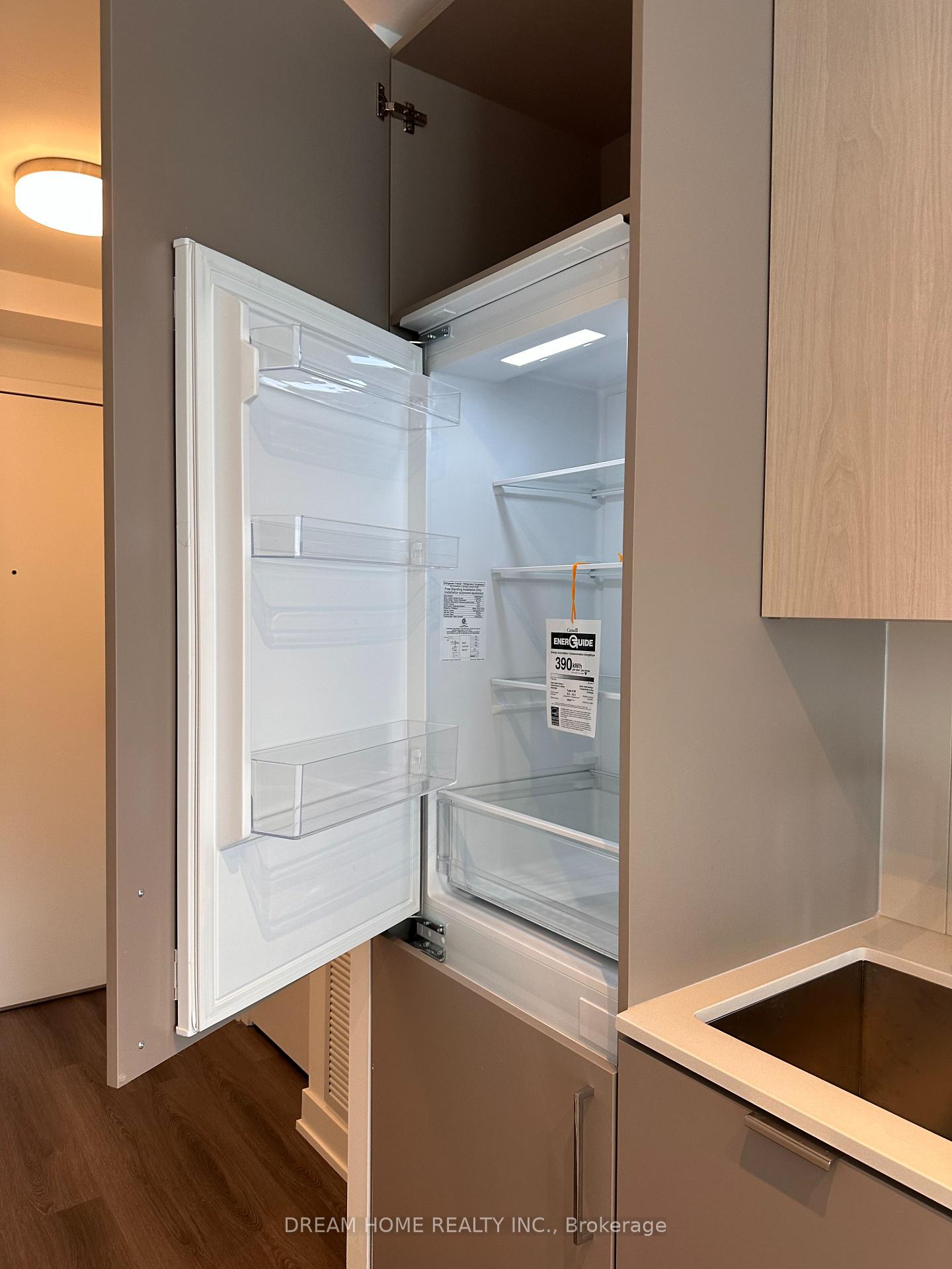 Photo 7 of Unit 3302, 3883 Quartz Road, Mississauga, City Centre — HOMEH