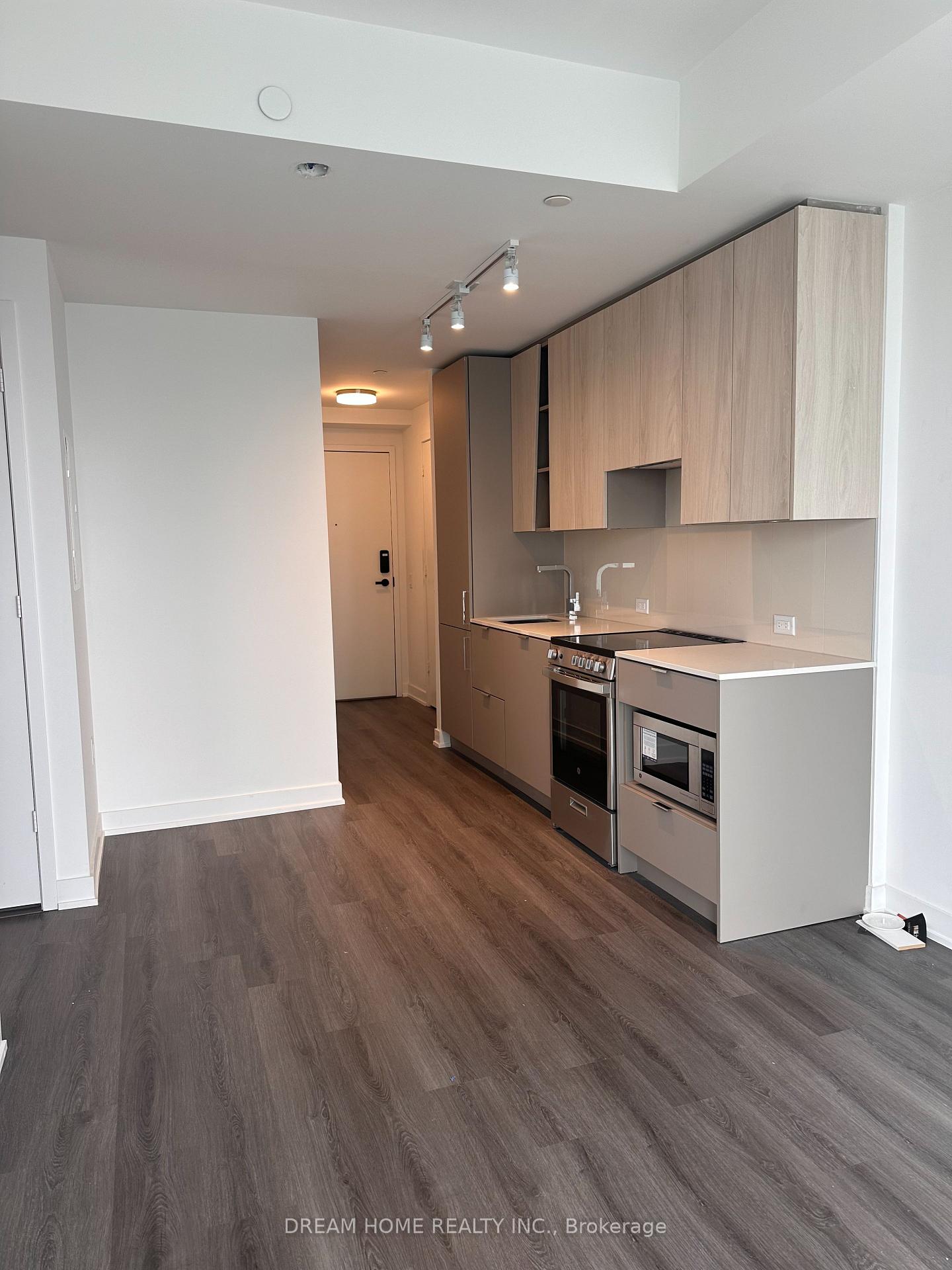 Photo 8 of Unit 3302, 3883 Quartz Road, Mississauga, City Centre — HOMEH