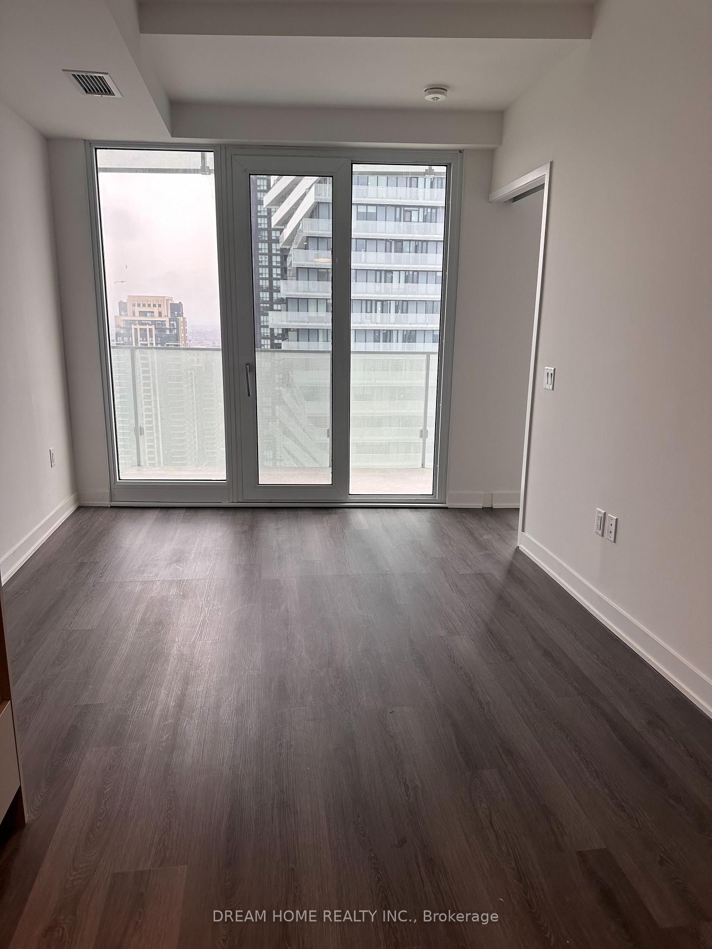 Photo 10 of Unit 3302, 3883 Quartz Road, Mississauga, City Centre — HOMEH