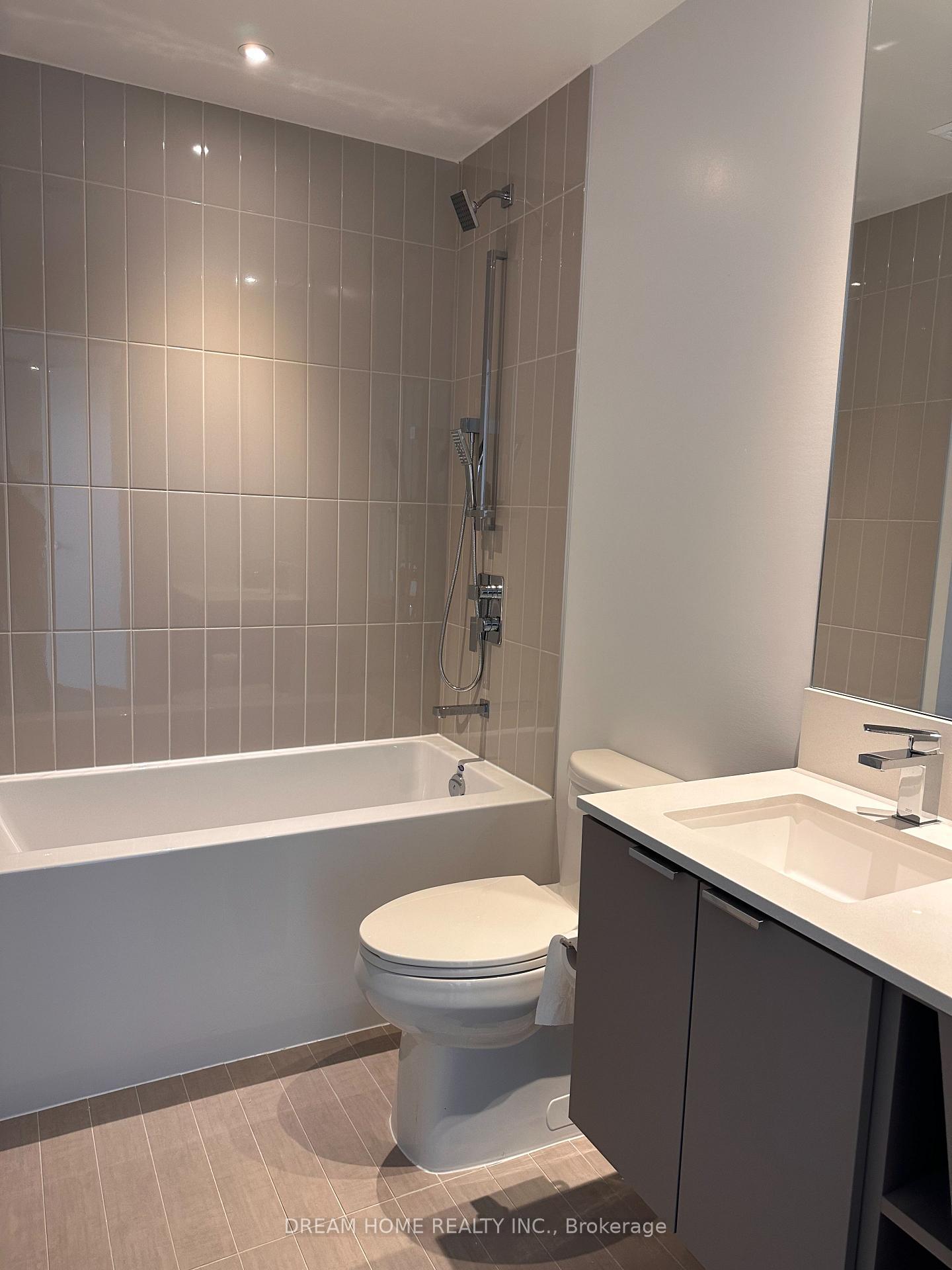Photo 14 of Unit 3302, 3883 Quartz Road, Mississauga, City Centre — HOMEH