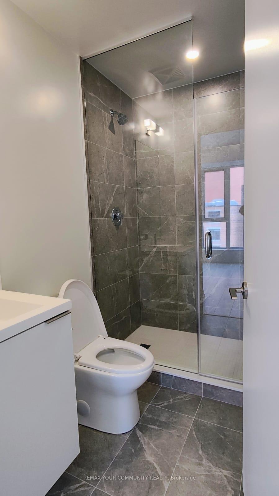 Photo 4 of Unit 504, 400 King Street, Toronto, Waterfront Communities — HOMEH